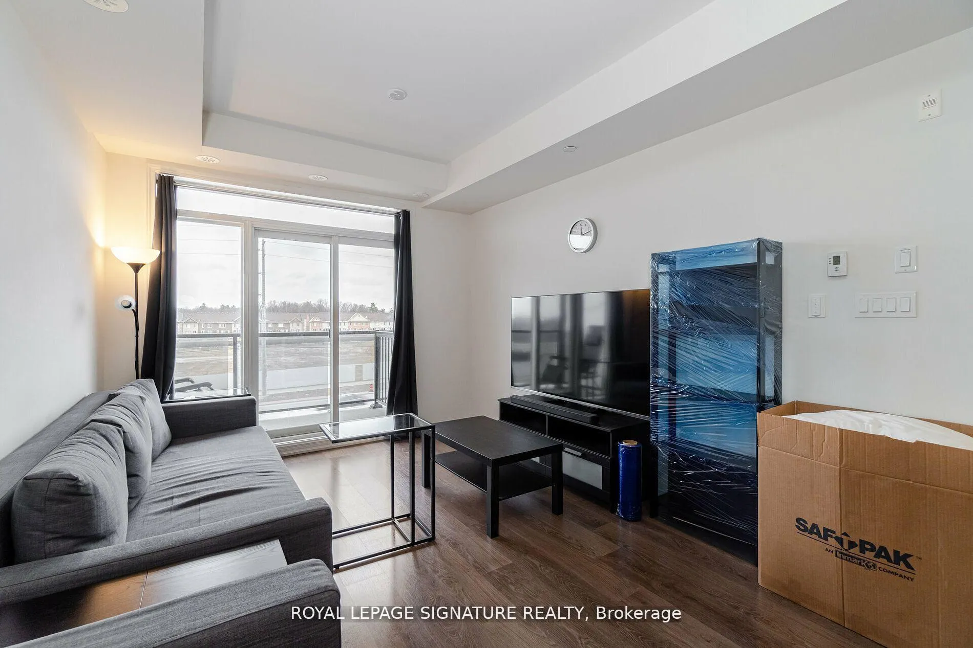Photo 11 of Unit 314, 50 Sky Harbour Drive, Brampton, Bram West — HOMEH