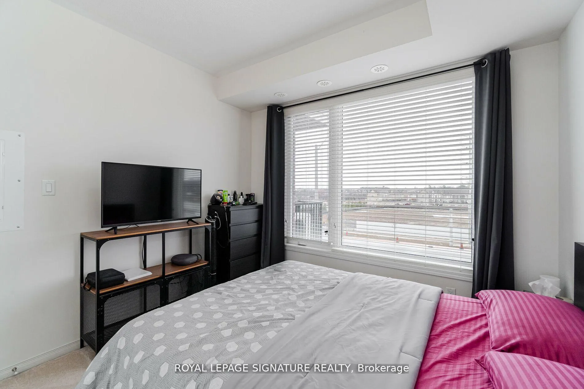 Photo 16 of Unit 314, 50 Sky Harbour Drive, Brampton, Bram West — HOMEH