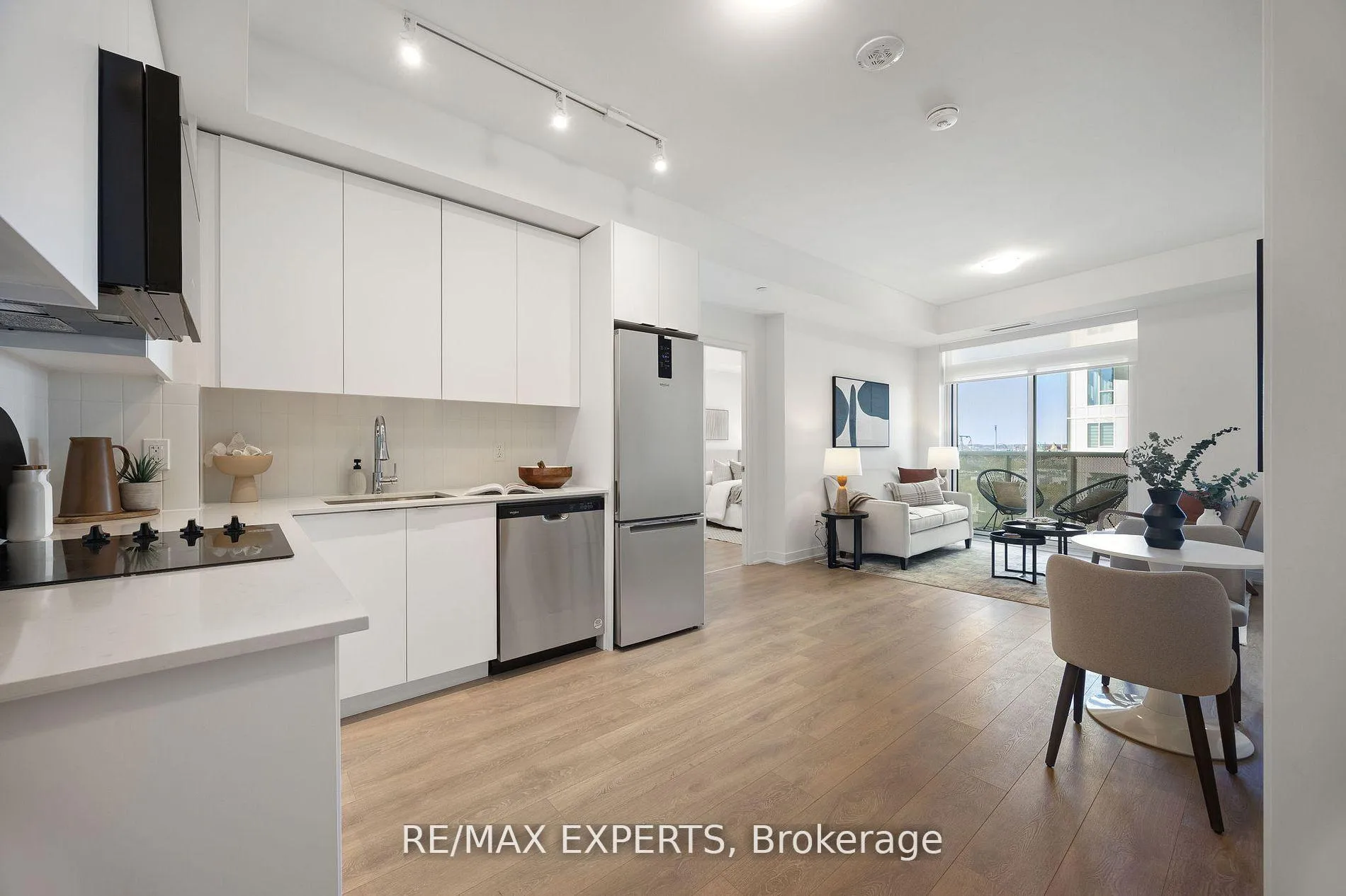 Photo 1 of Unit 1414, 10 Abeja Street, Vaughan, Concord — HOMEH