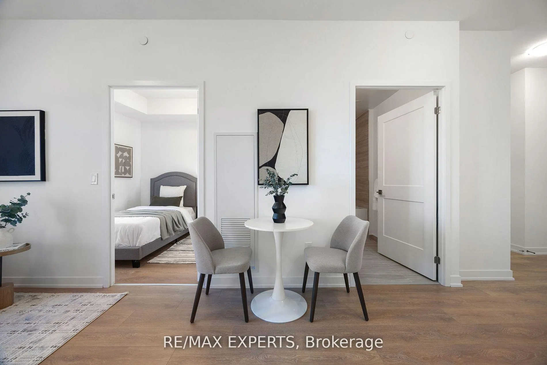 Photo 6 of Unit 1414, 10 Abeja Street, Vaughan, Concord — HOMEH