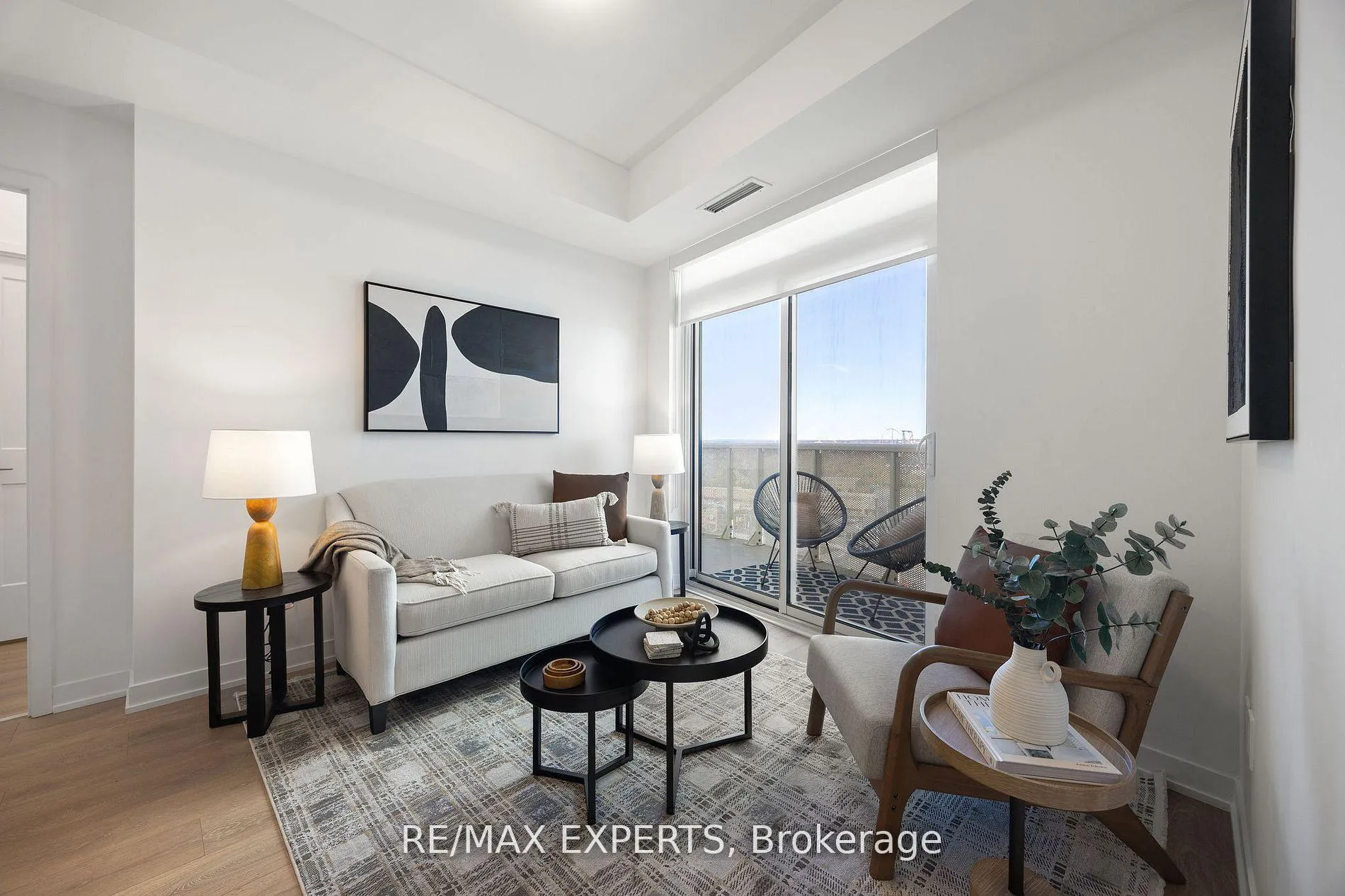 Photo 8 of Unit 1414, 10 Abeja Street, Vaughan, Concord — HOMEH