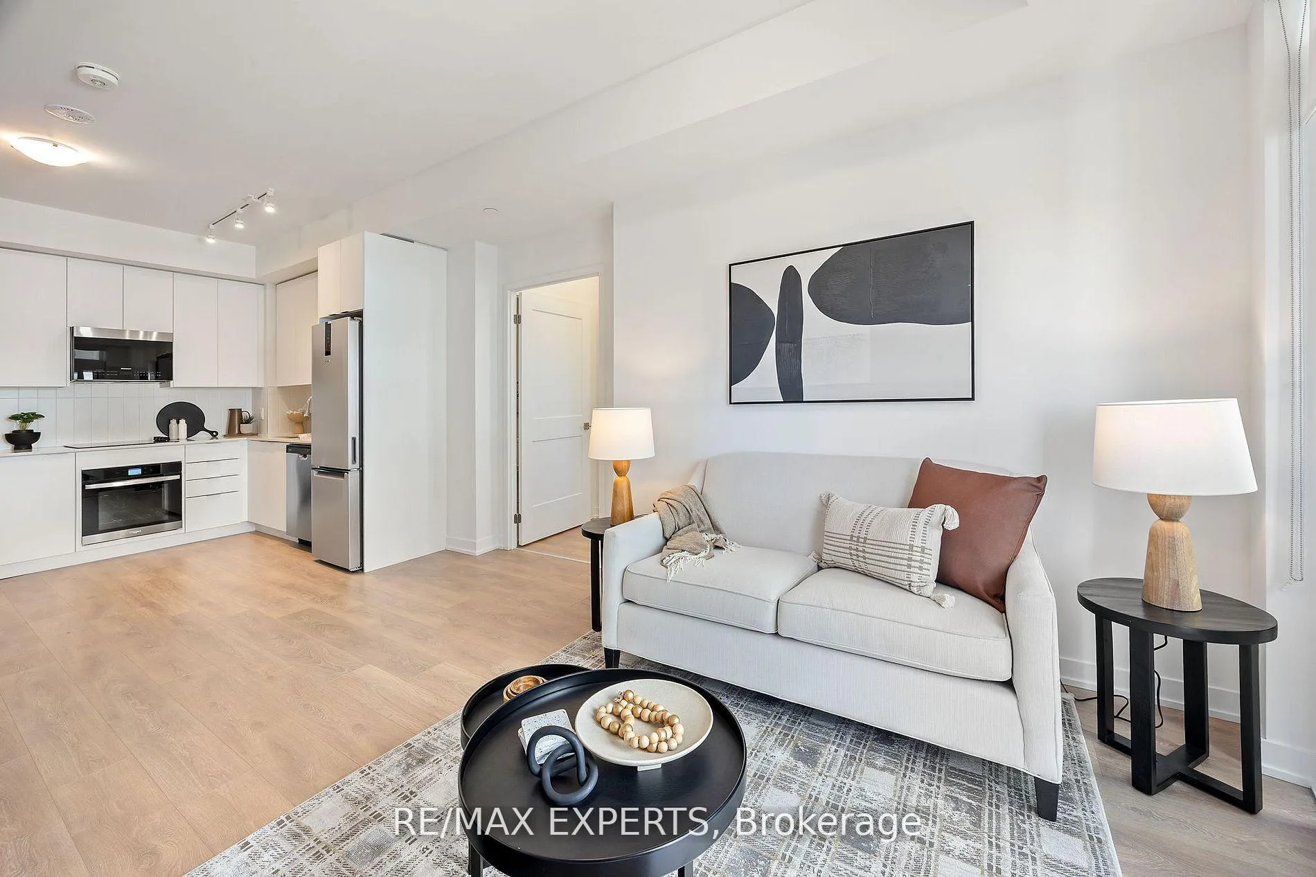 Photo 10 of Unit 1414, 10 Abeja Street, Vaughan, Concord — HOMEH