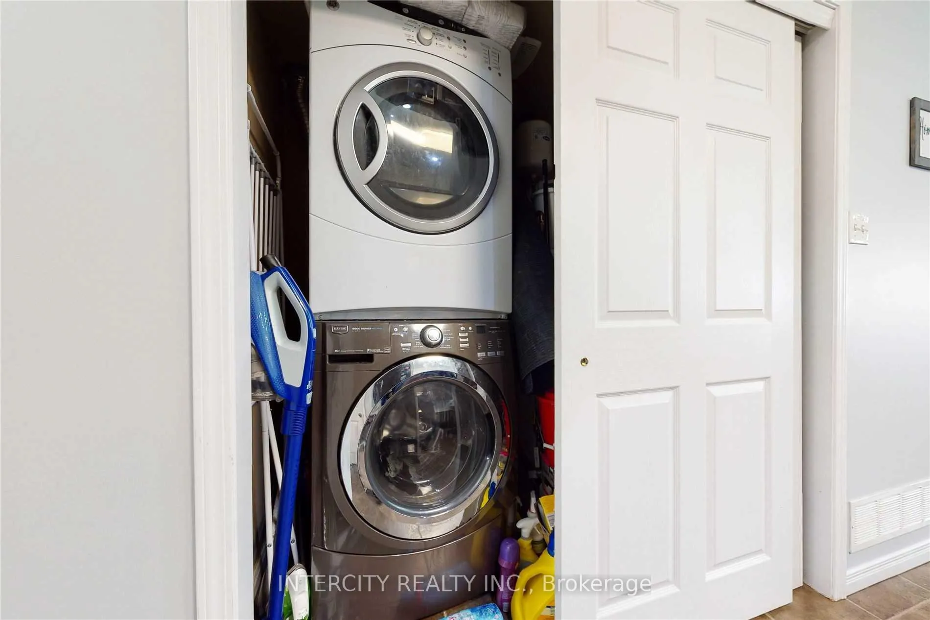 Photo 16 of Unit 1A, 50 Howe Drive, Kitchener, Laurentian Hills — HOMEH