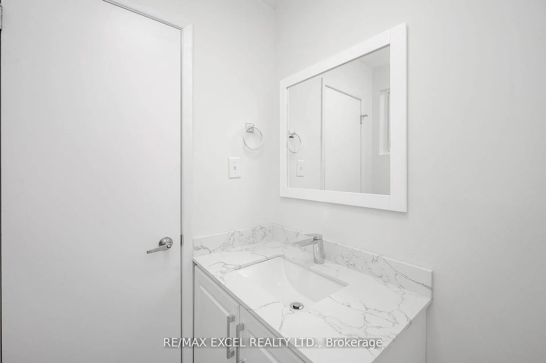 Photo 8 of Unit 1, 55 Bryna Avenue, Hamilton, Greeningdon — HOMEH