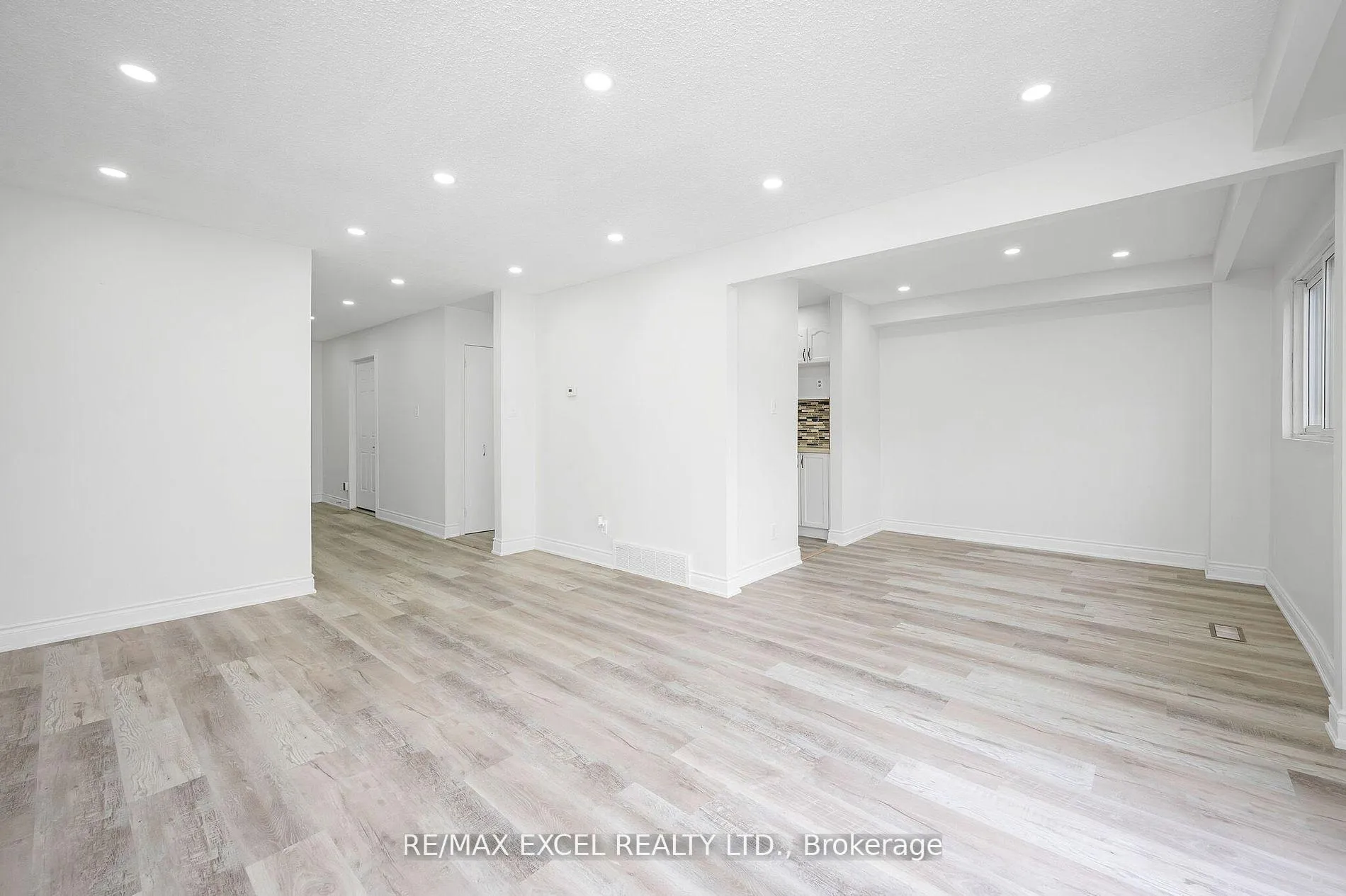 Photo 11 of Unit 1, 55 Bryna Avenue, Hamilton, Greeningdon — HOMEH
