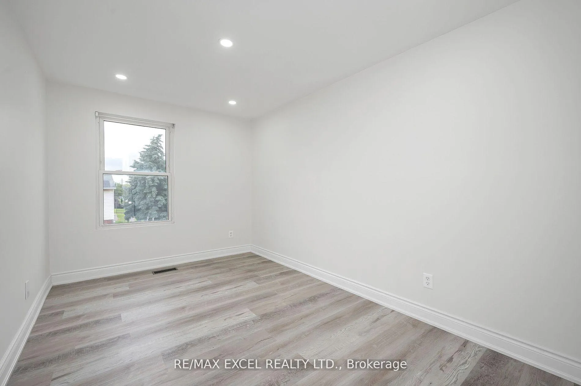 Photo 26 of Unit 1, 55 Bryna Avenue, Hamilton, Greeningdon — HOMEH