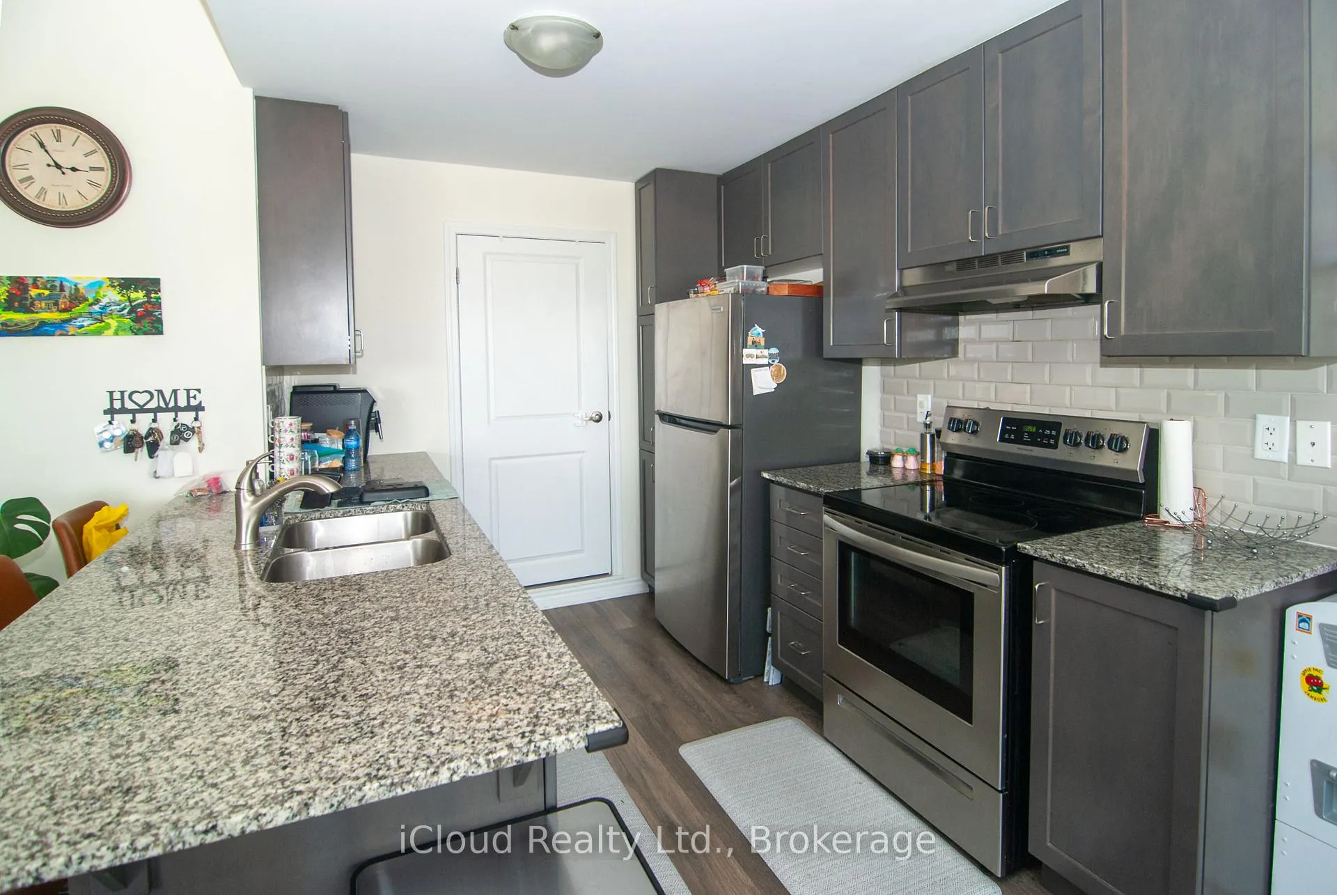 Photo 3 of Unit 15, 220 Lagerfeld Drive, Brampton, Northwest Brampton — HOMEH