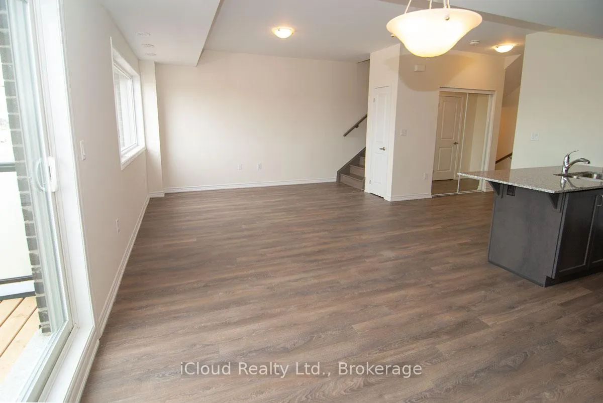 Photo 9 of Unit 15, 220 Lagerfeld Drive, Brampton, Northwest Brampton — HOMEH