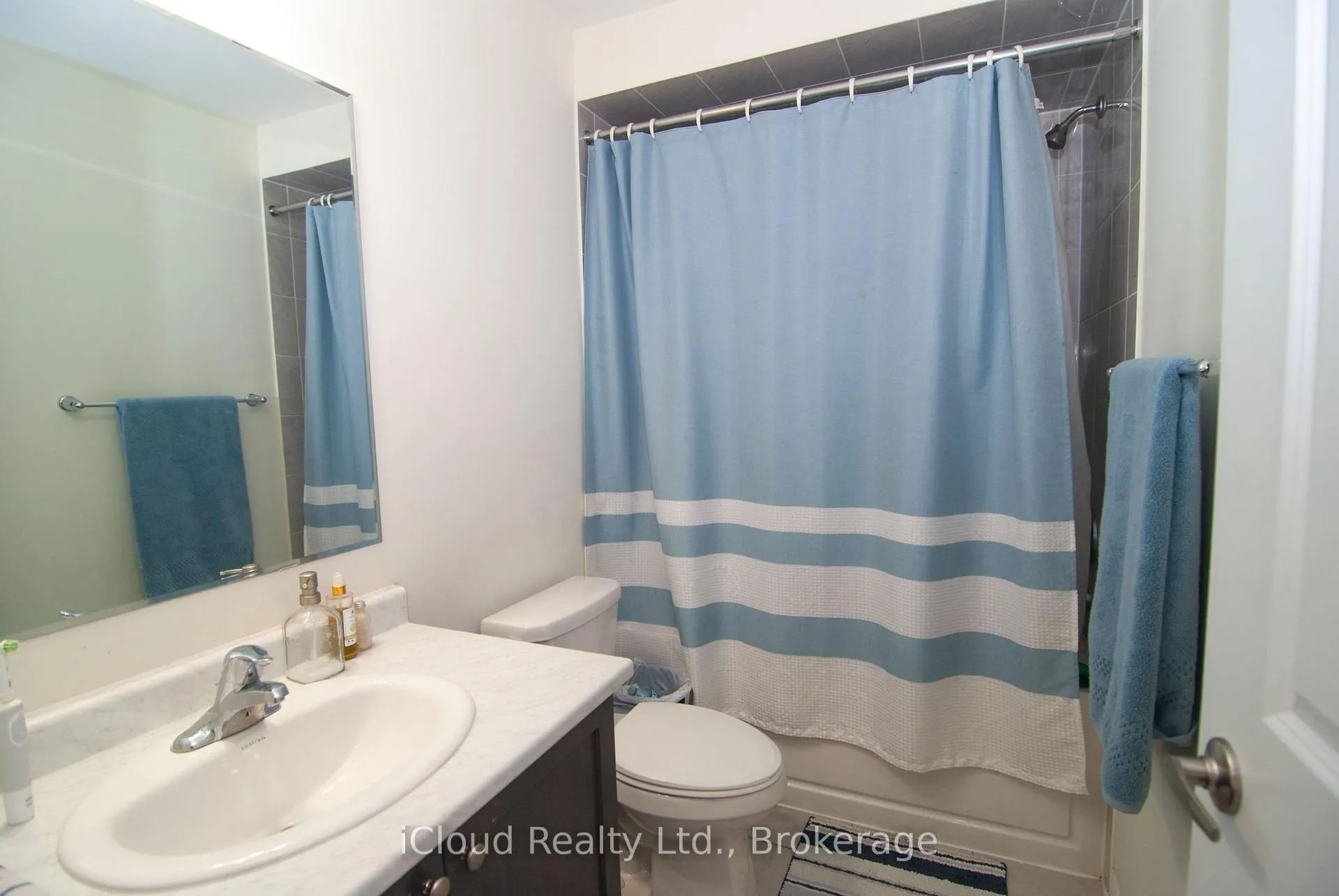 Photo 14 of Unit 15, 220 Lagerfeld Drive, Brampton, Northwest Brampton — HOMEH