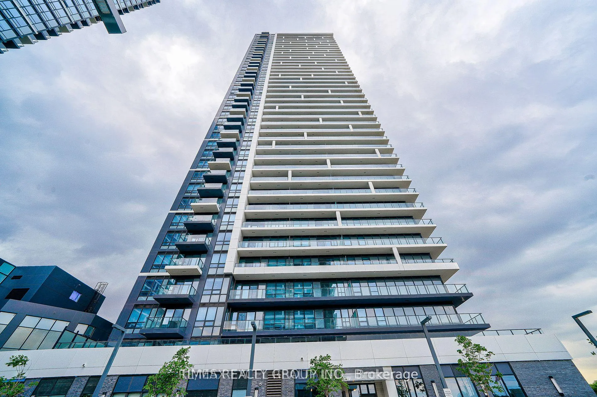 Photo 1 of Unit 3808, 8 Water Walk Drive, Markham, Unionville — HOMEH