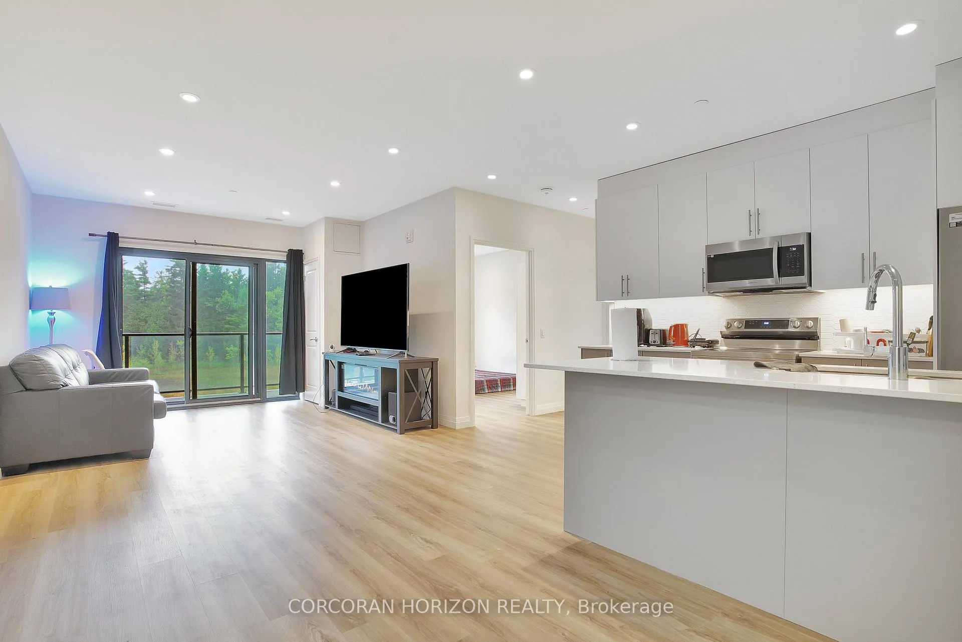 Photo 1 of Unit 203, 525 New Dundee Road, Kitchener — HOMEH