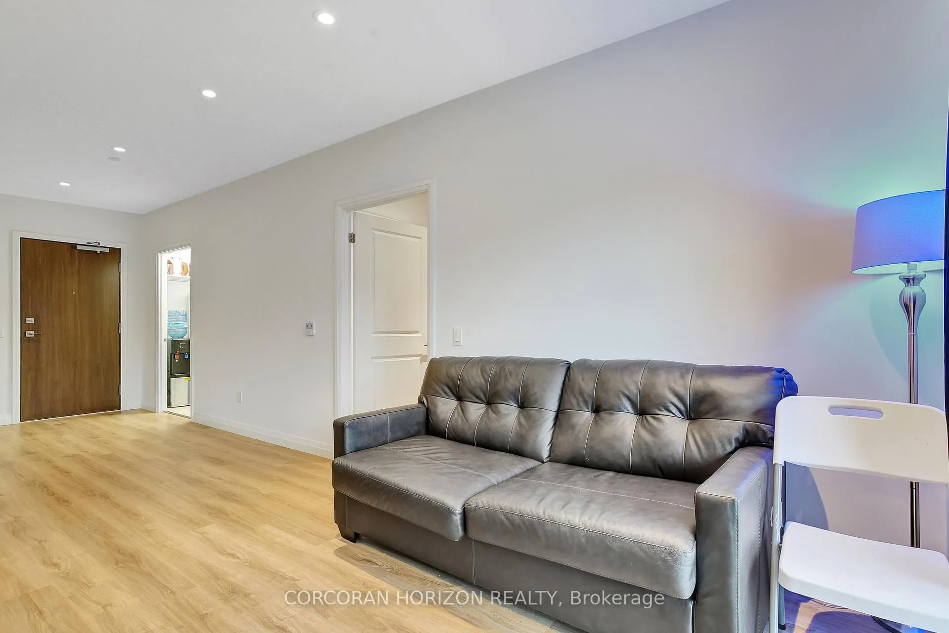 Photo 5 of Unit 203, 525 New Dundee Road, Kitchener — HOMEH