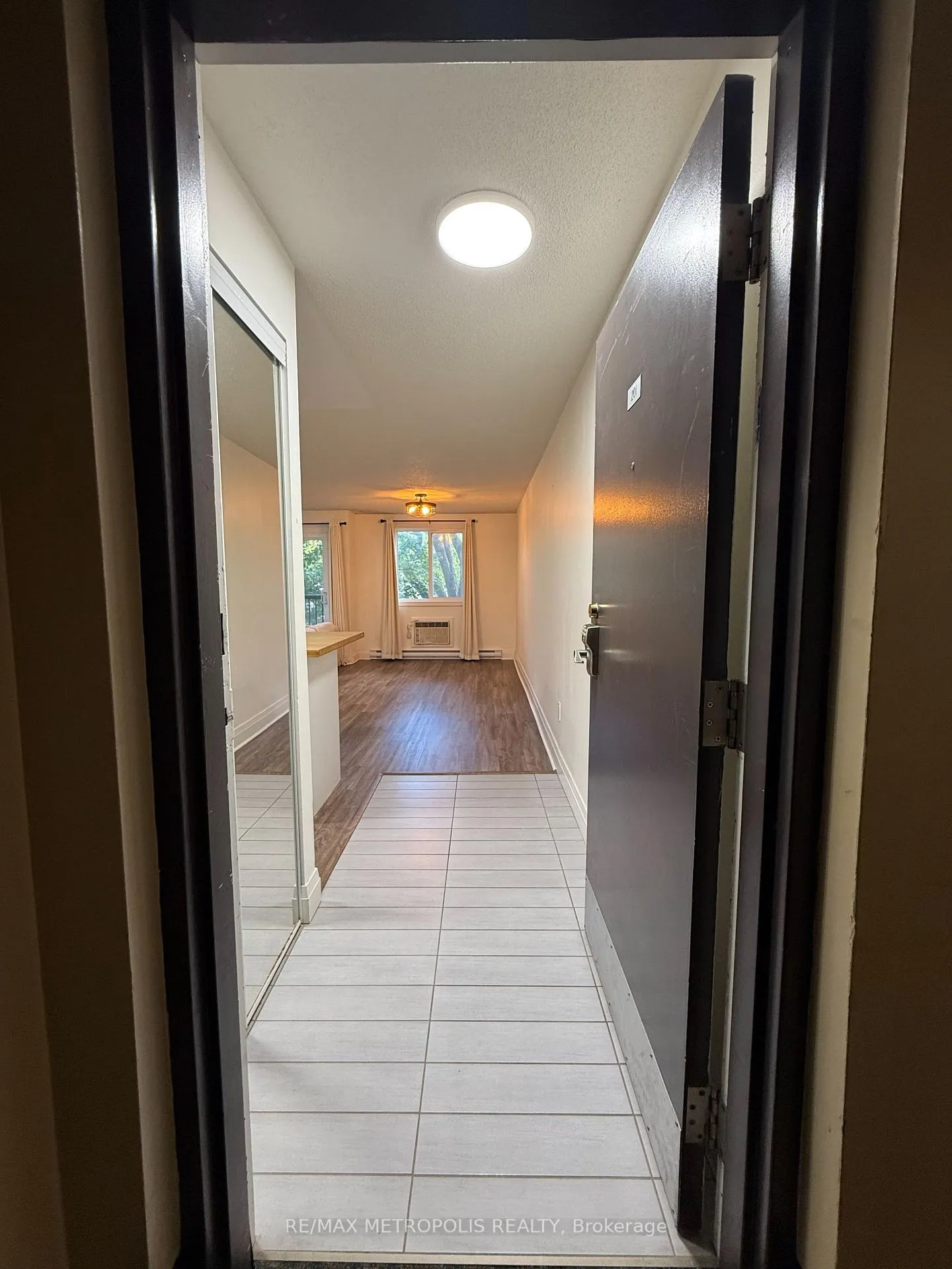 Photo 10 of Unit 201, 271 Eiwo Court, Waterloo — HOMEH