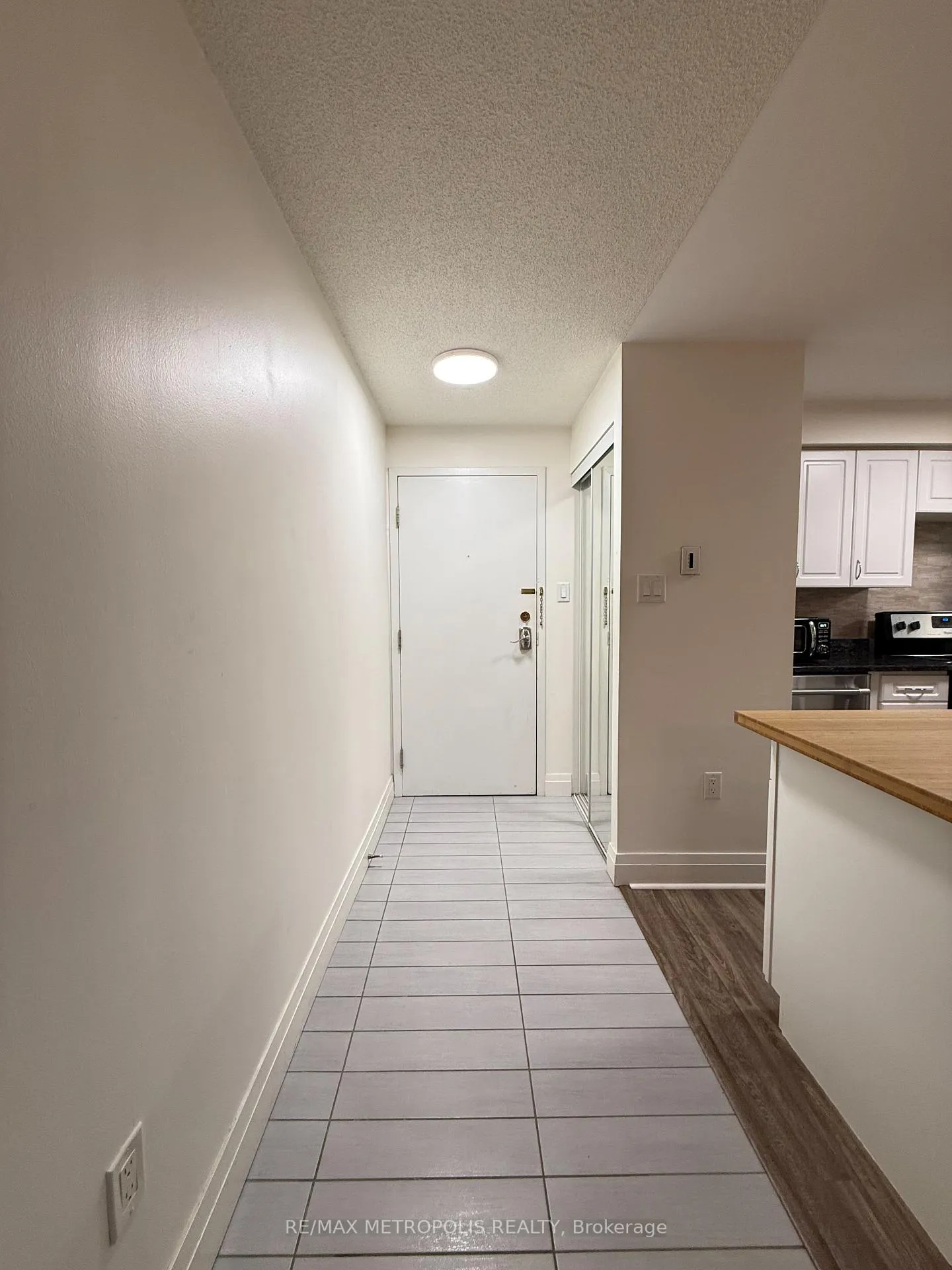 Photo 11 of Unit 201, 271 Eiwo Court, Waterloo — HOMEH