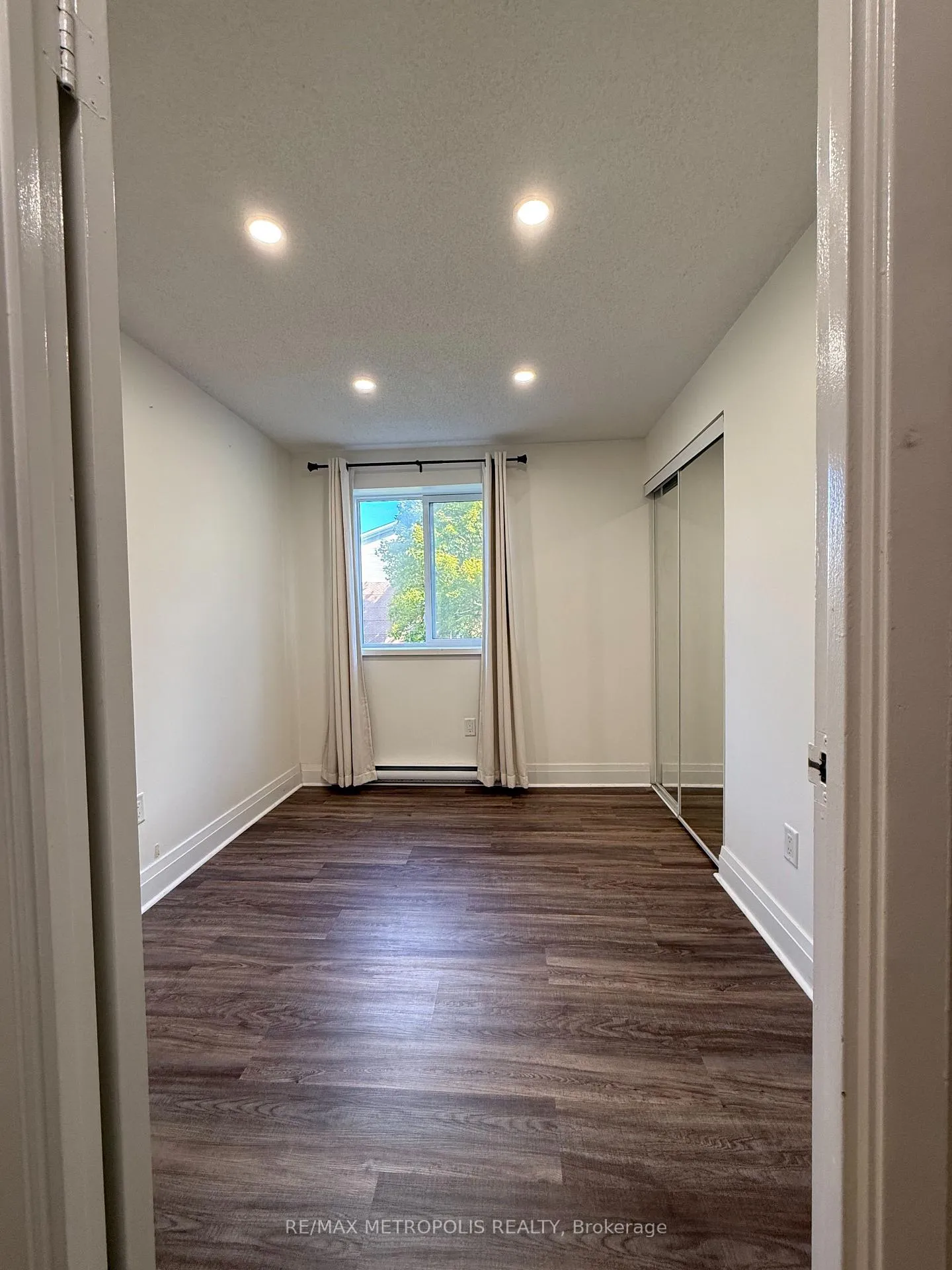 Photo 16 of Unit 201, 271 Eiwo Court, Waterloo — HOMEH