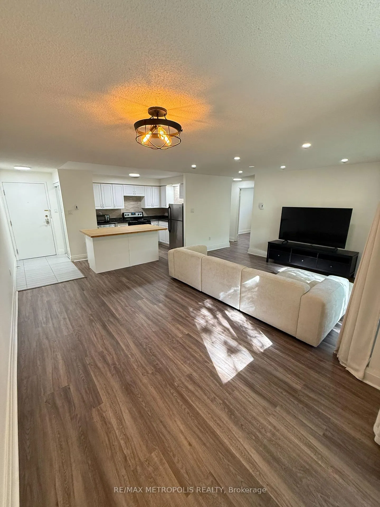 Photo 19 of Unit 201, 271 Eiwo Court, Waterloo — HOMEH