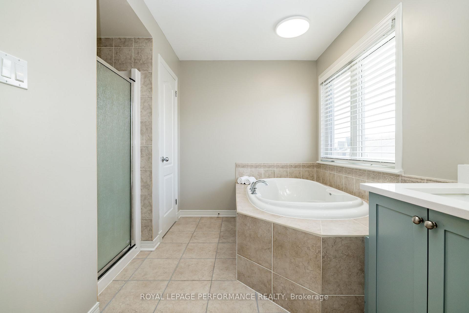 Photo 24 of 814 Feather Moss Way, Ottawa, Riverside South/Gloucester Glen — HOMEH