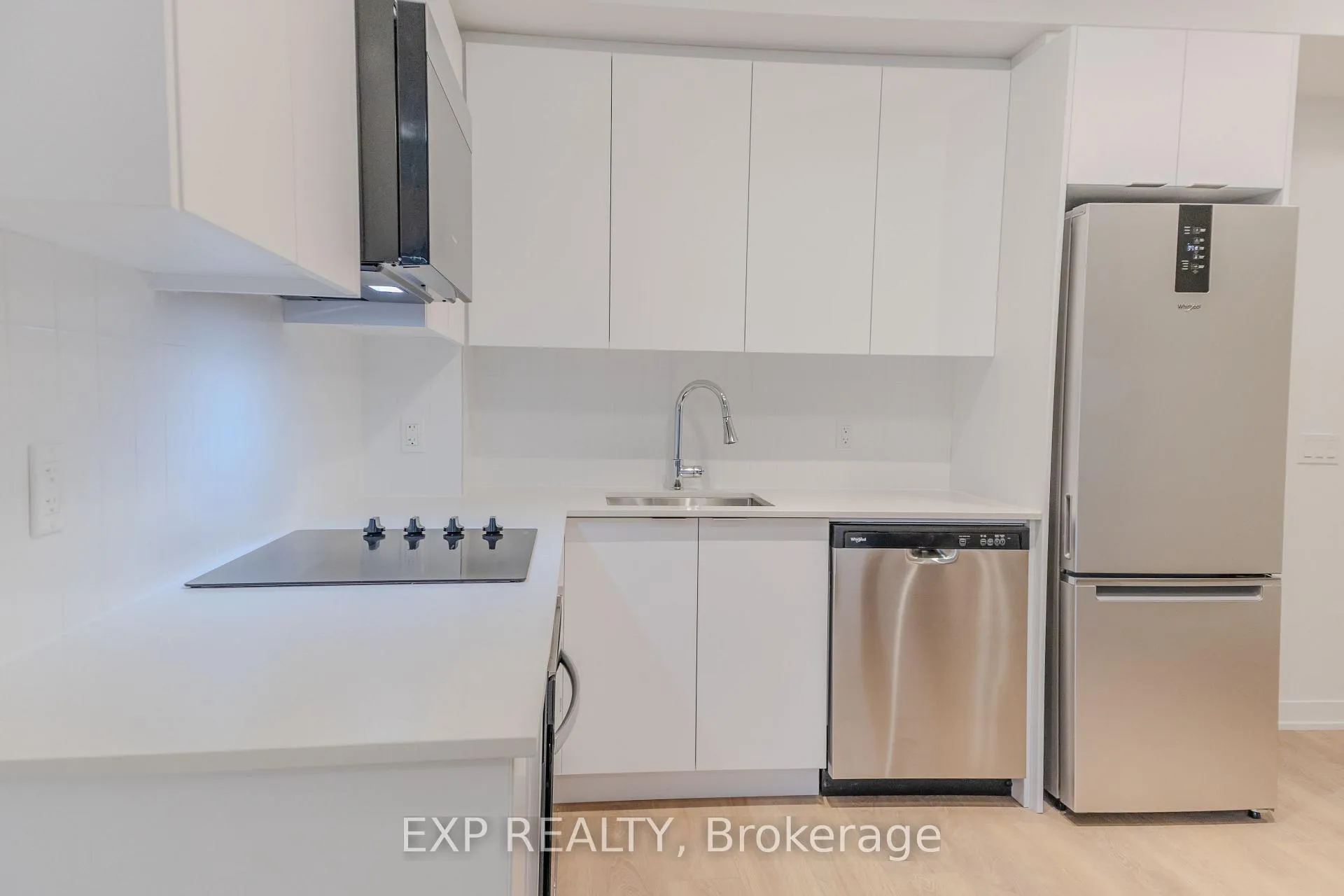 Photo 10 of Unit 327, 10 Abeja Street, Vaughan, Concord — HOMEH