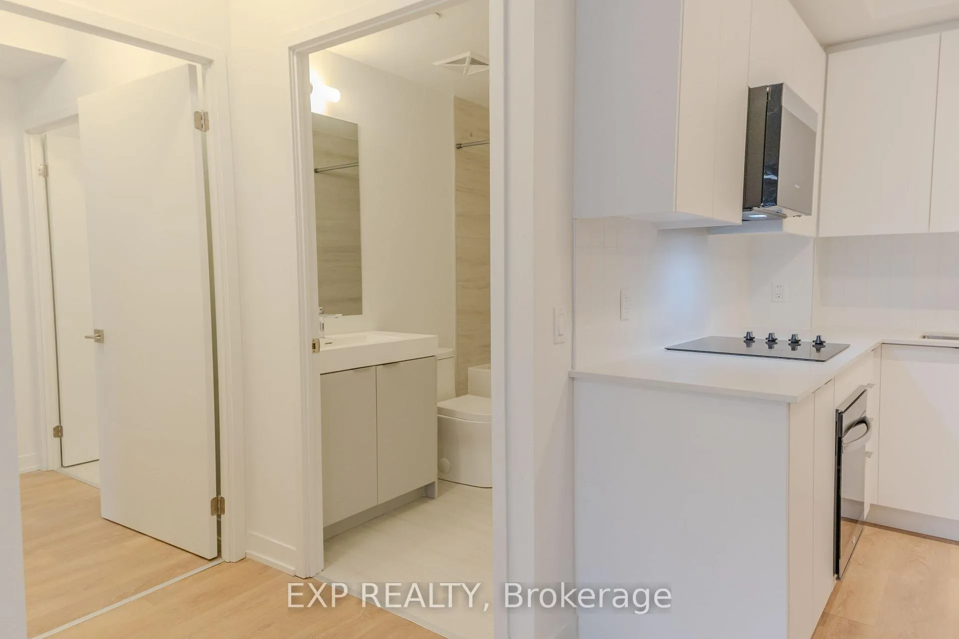 Photo 16 of Unit 327, 10 Abeja Street, Vaughan, Concord — HOMEH