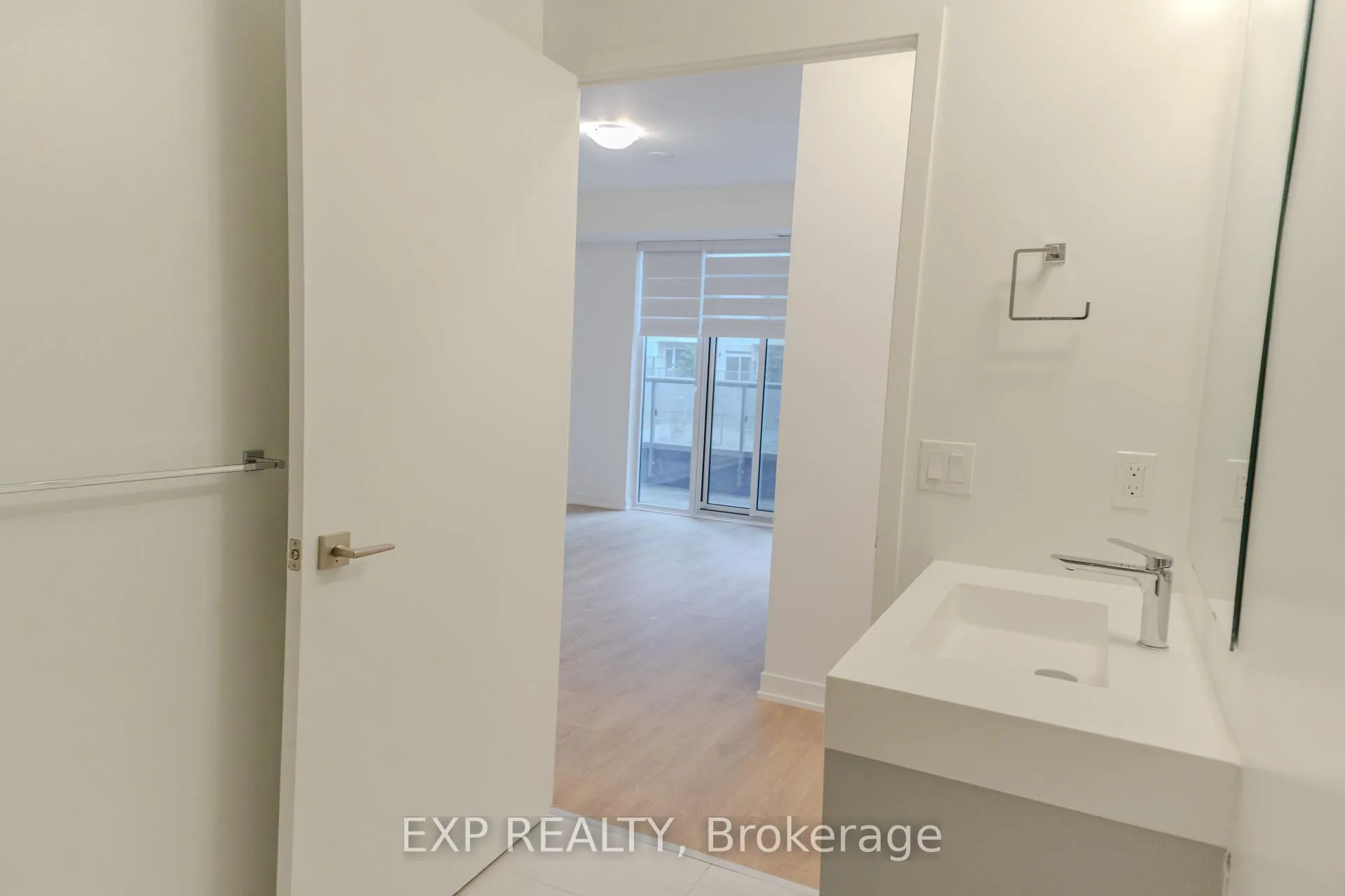 Photo 23 of Unit 327, 10 Abeja Street, Vaughan, Concord — HOMEH