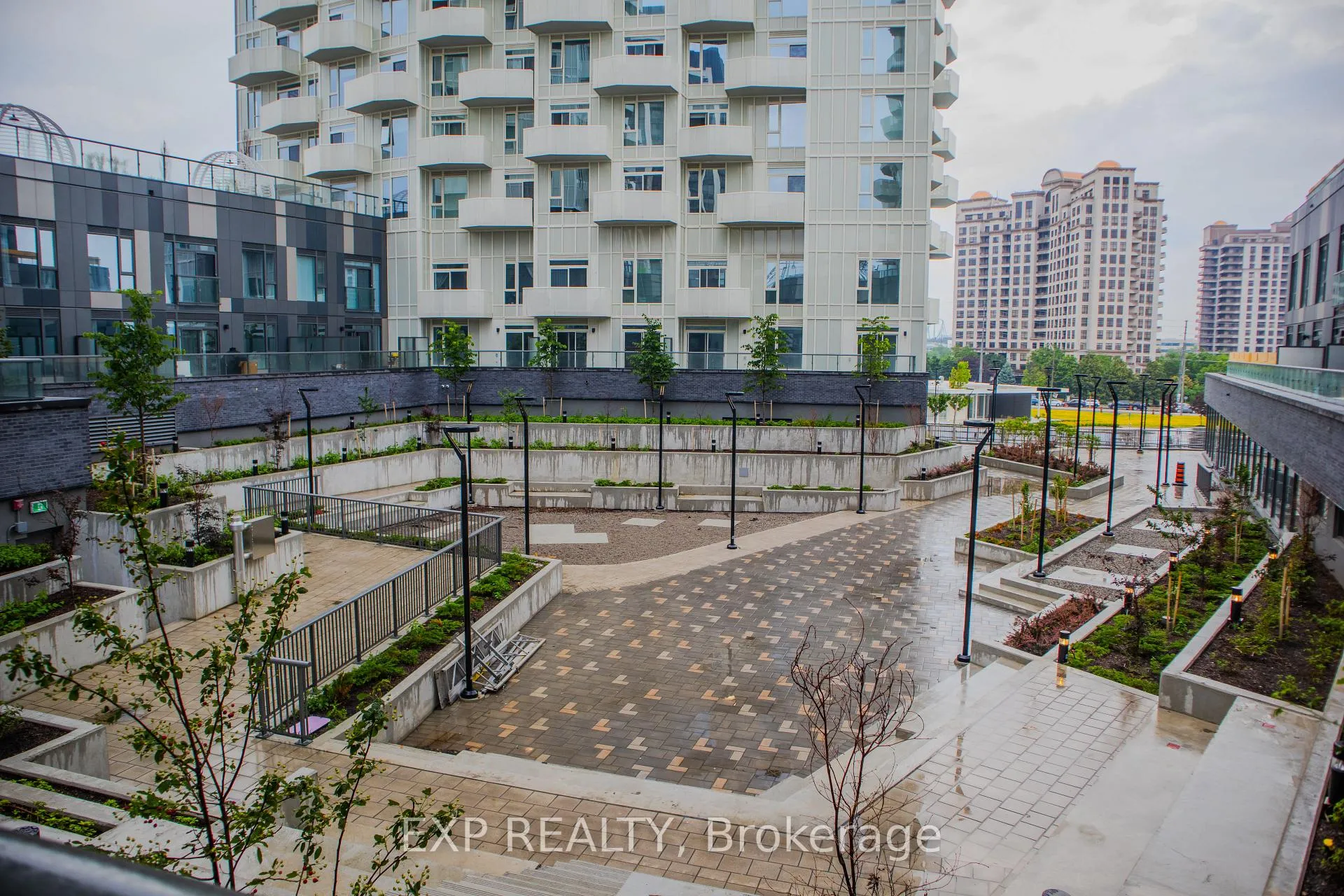 Photo 25 of Unit 327, 10 Abeja Street, Vaughan, Concord — HOMEH