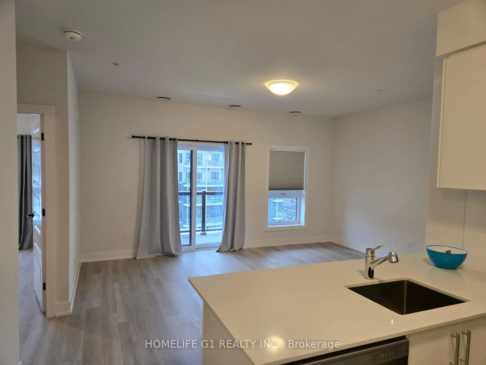 Photo 6 of Unit 408, 1100 Lackner Place, Kitchener — HOMEH