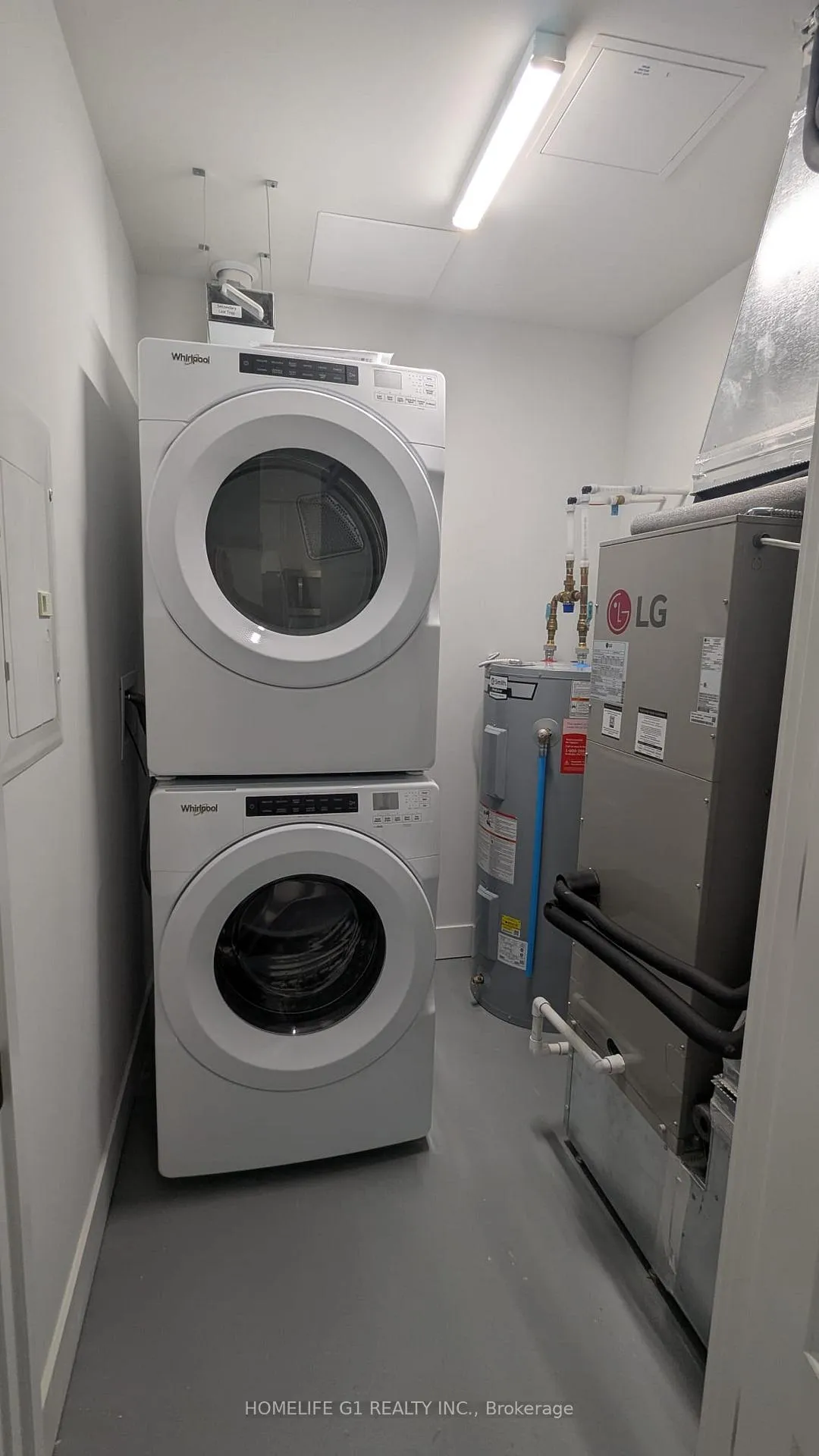 Photo 13 of Unit 408, 1100 Lackner Place, Kitchener — HOMEH
