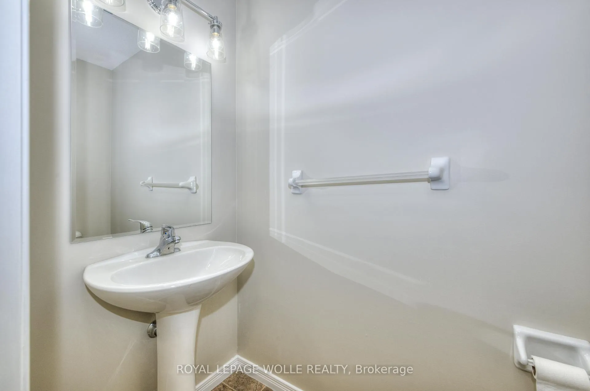 Photo 15 of Unit 8C, 931 Glasgow Street, Kitchener — HOMEH