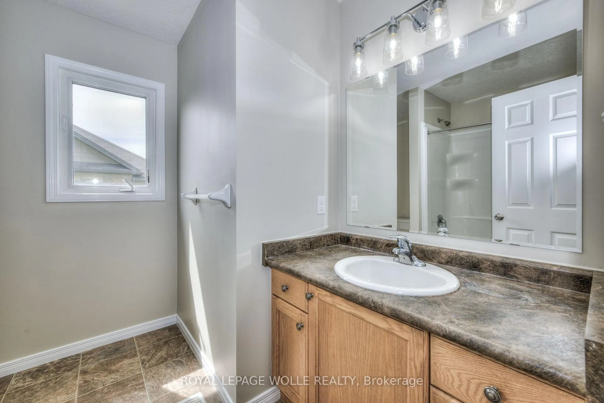 Photo 21 of Unit 8C, 931 Glasgow Street, Kitchener — HOMEH