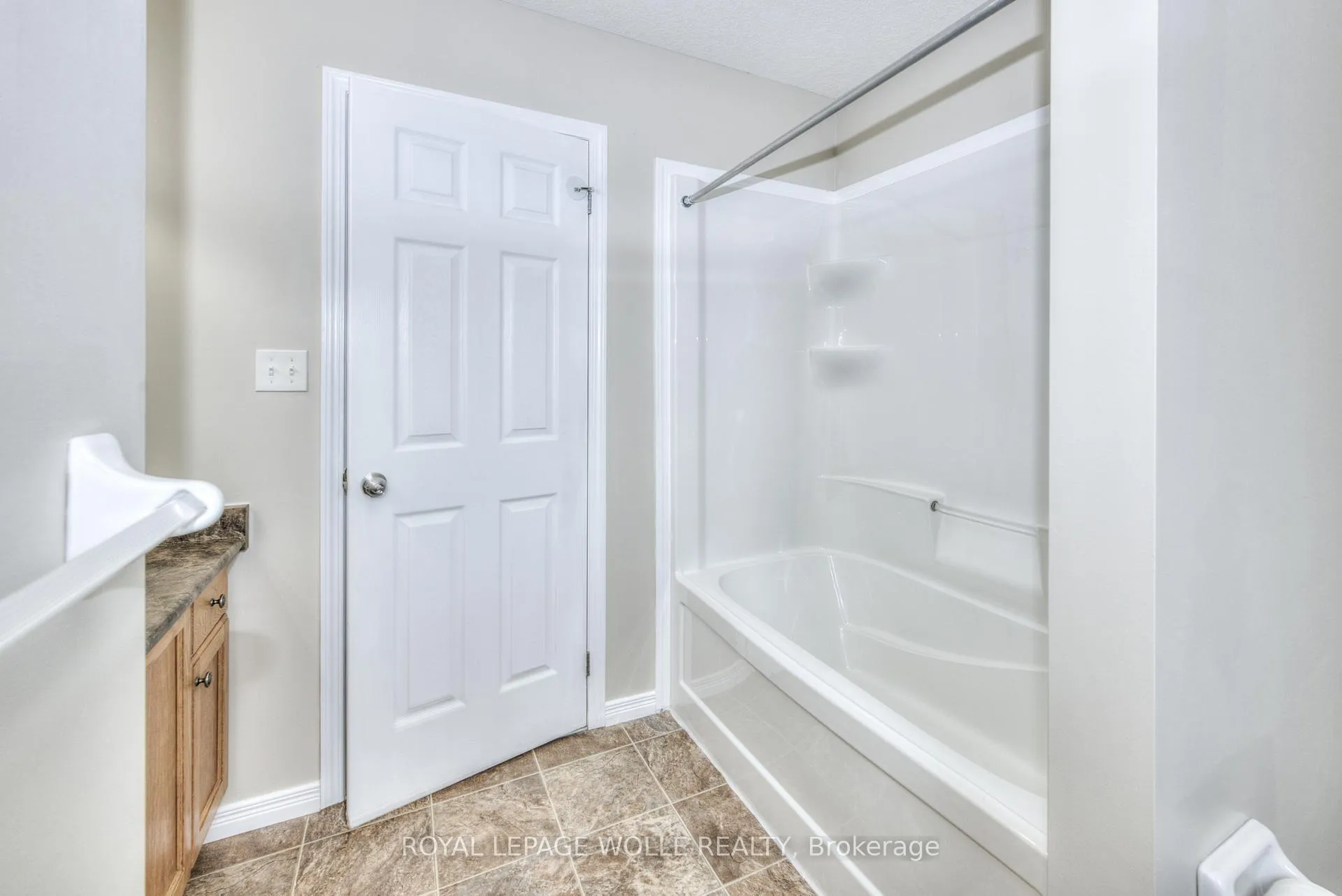 Photo 22 of Unit 8C, 931 Glasgow Street, Kitchener — HOMEH