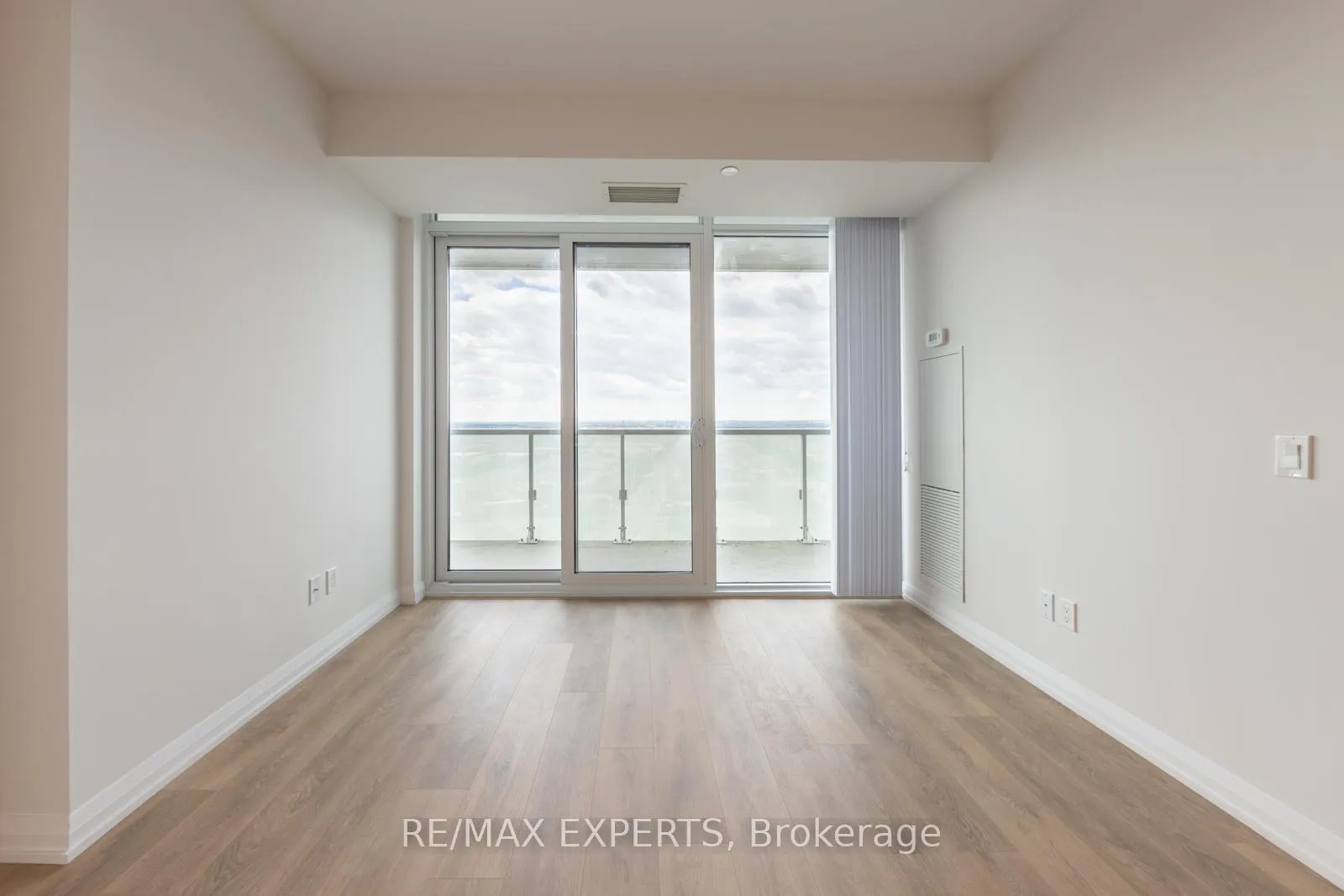 Photo 5 of Unit 2314, 7895 Jane Street, Vaughan, Concord — HOMEH