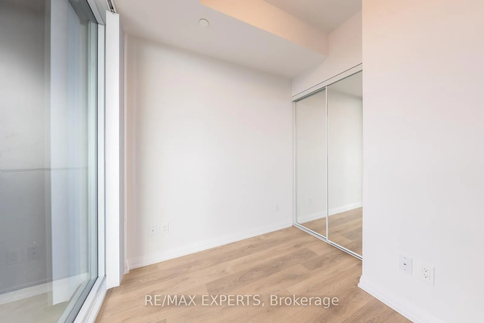 Photo 11 of Unit 2314, 7895 Jane Street, Vaughan, Concord — HOMEH