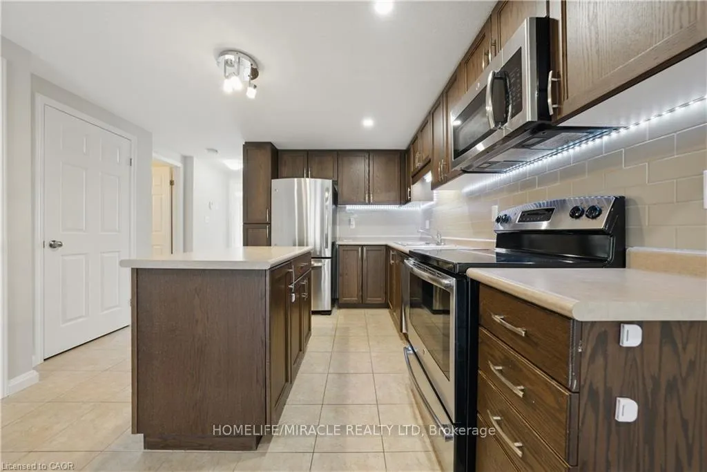 Photo 7 of Unit A, 31 Sienna Street, Kitchener — HOMEH