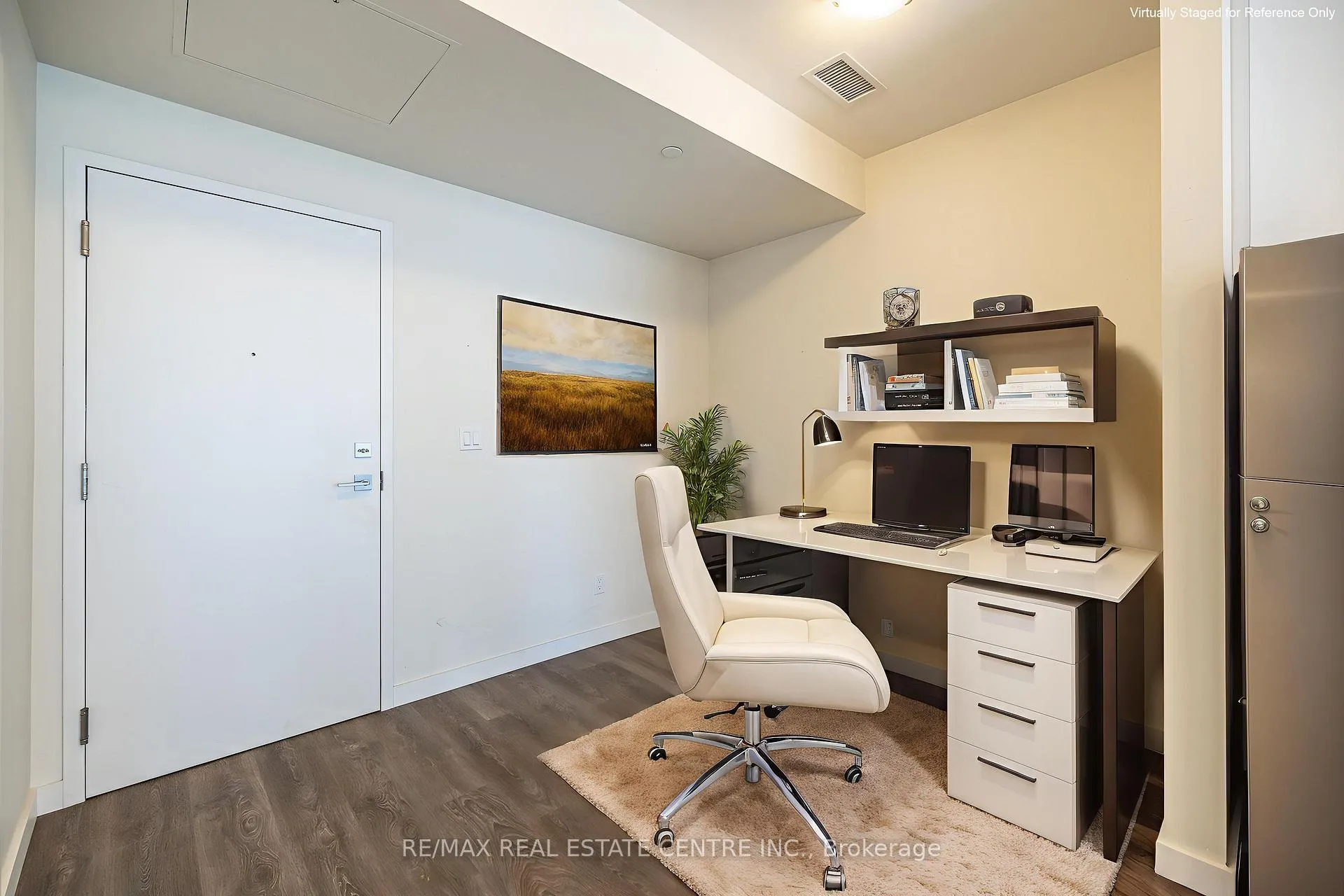Photo 4 of Unit 412, 690 King Street W, Kitchener, KW Hospital — HOMEH