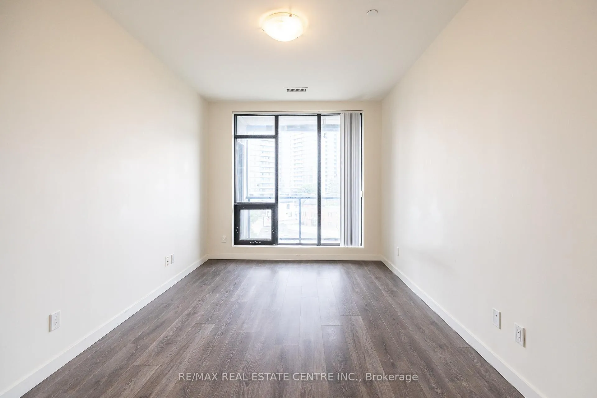 Photo 14 of Unit 412, 690 King Street W, Kitchener, KW Hospital — HOMEH