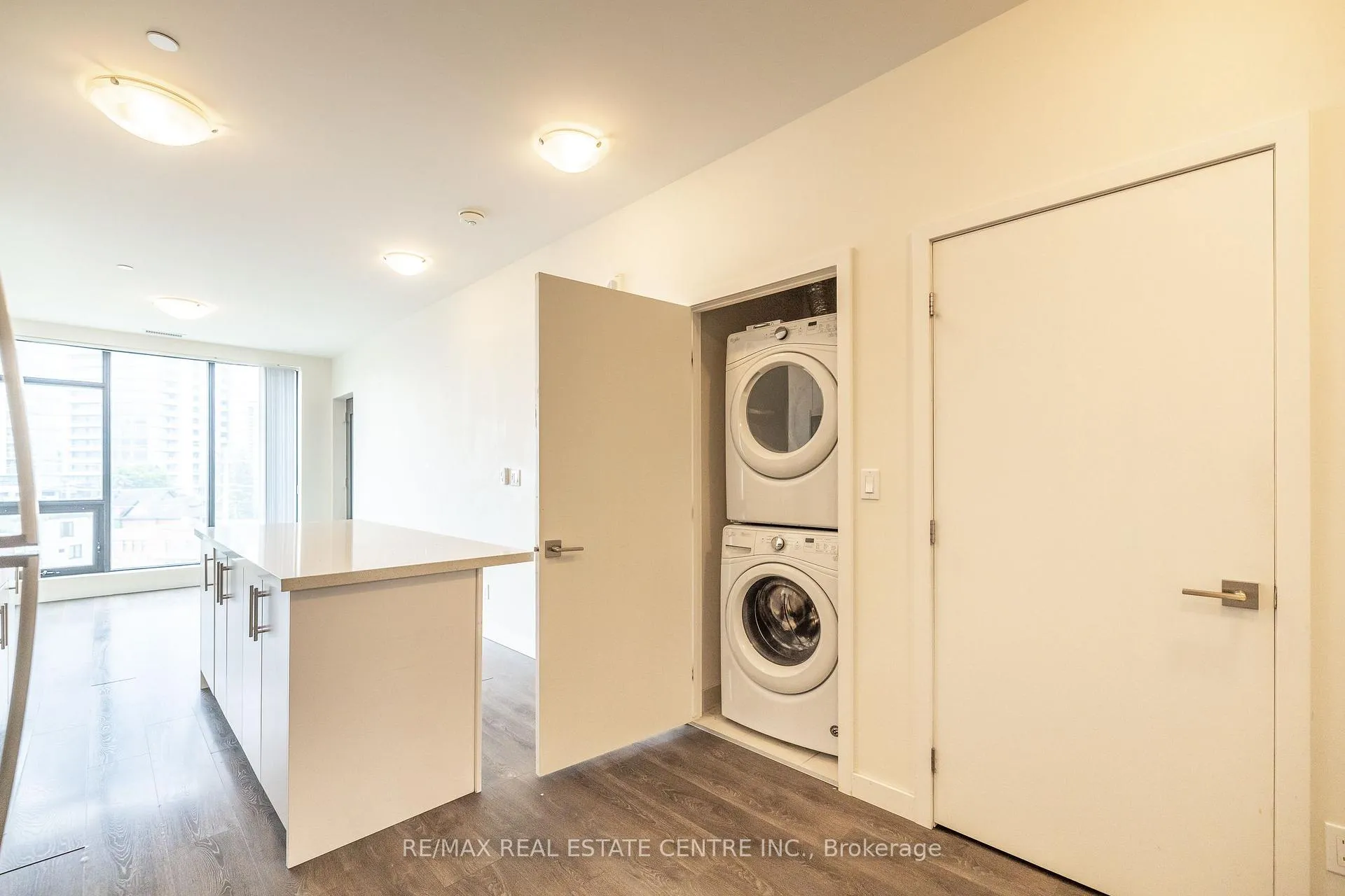 Photo 19 of Unit 412, 690 King Street W, Kitchener, KW Hospital — HOMEH