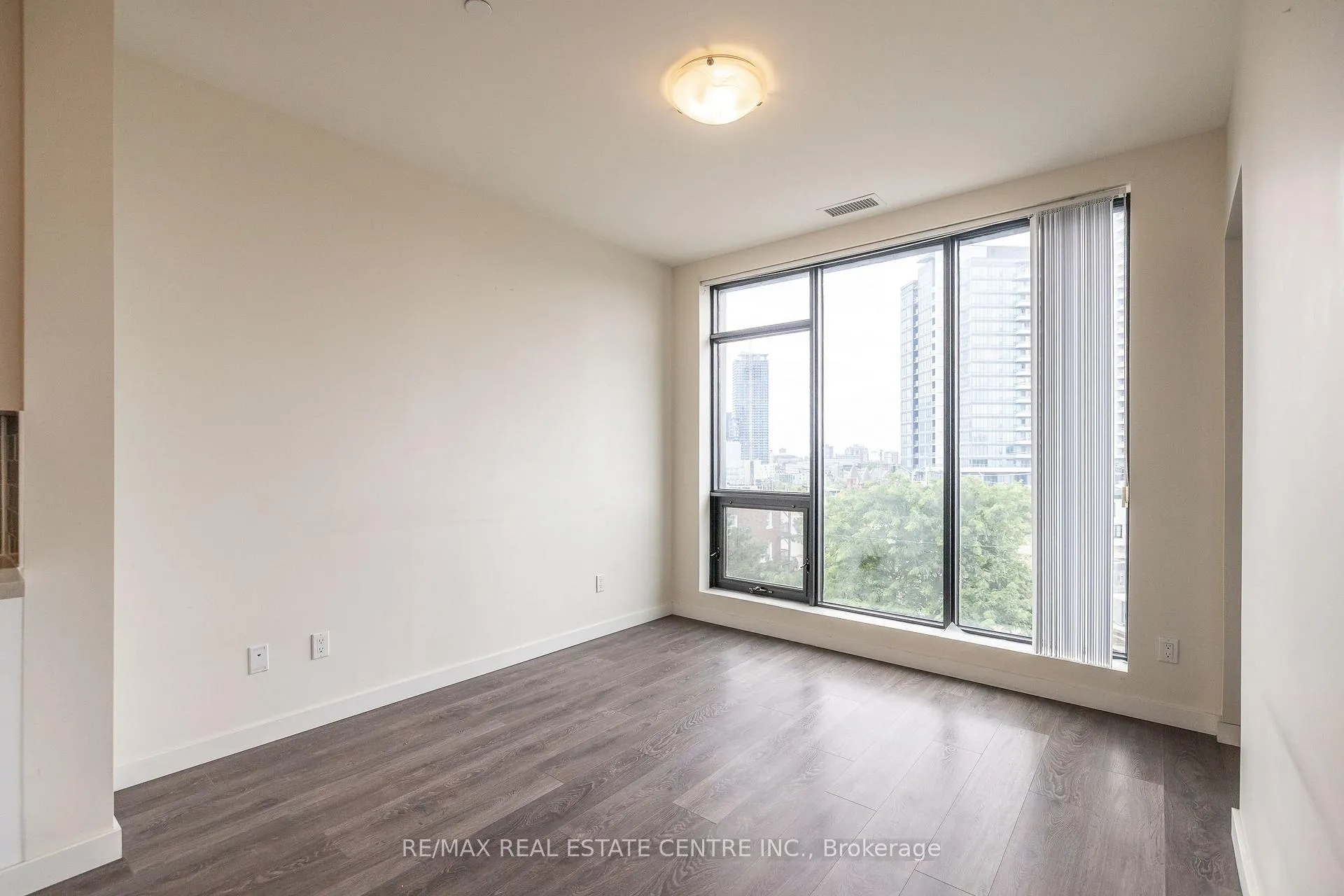 Photo 22 of Unit 412, 690 King Street W, Kitchener, KW Hospital — HOMEH
