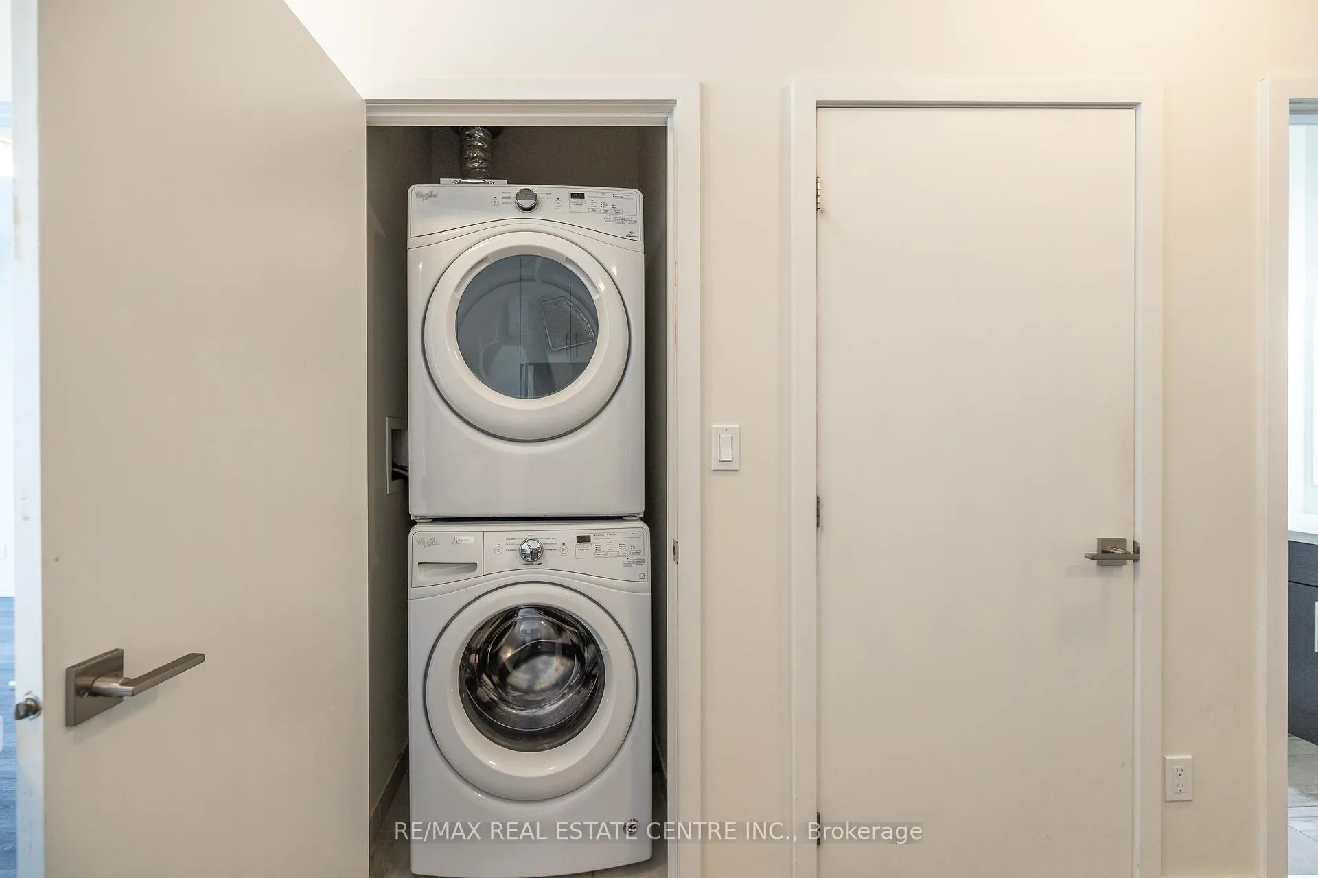 Photo 24 of Unit 412, 690 King Street W, Kitchener, KW Hospital — HOMEH