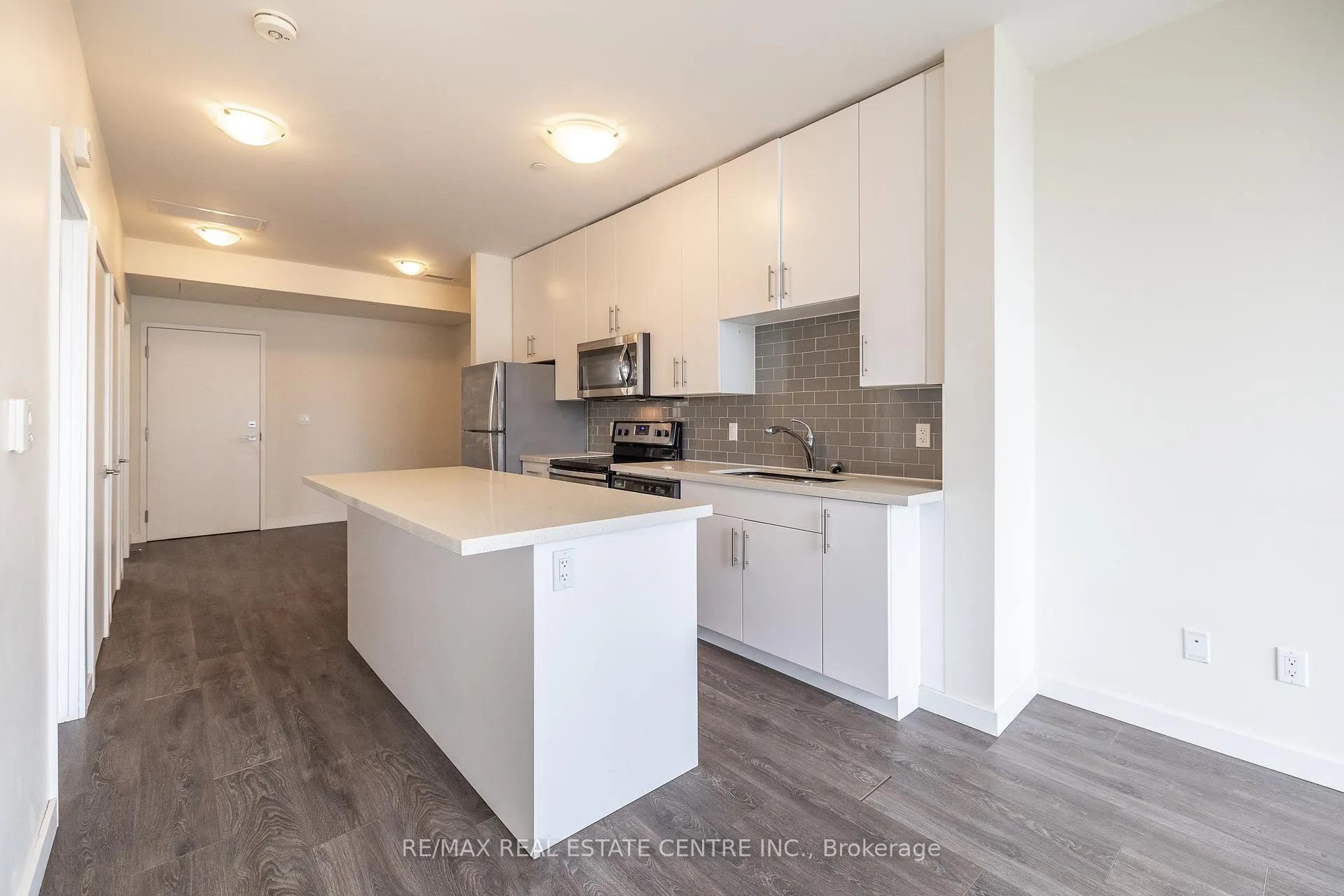 Photo 25 of Unit 412, 690 King Street W, Kitchener, KW Hospital — HOMEH