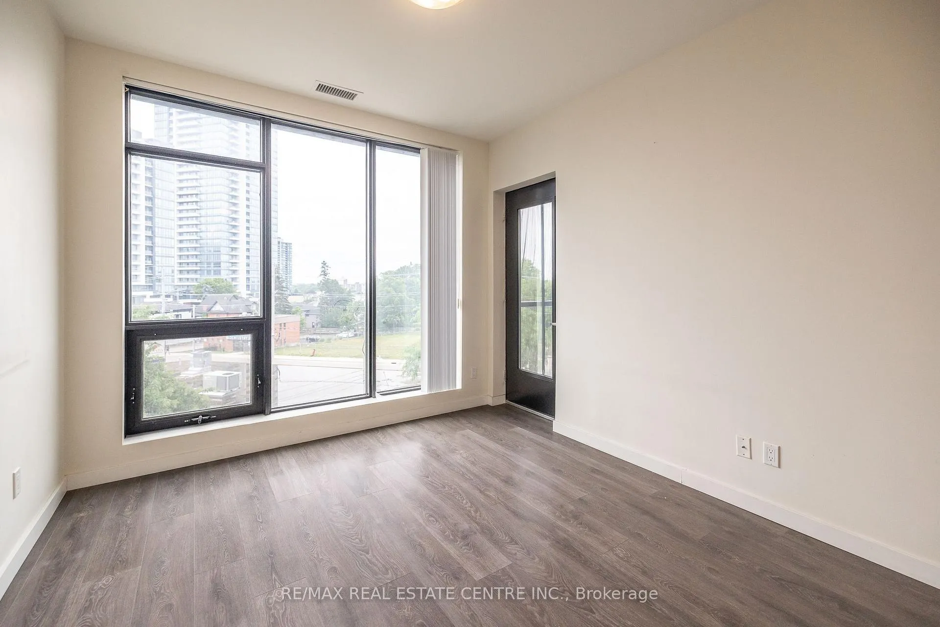Photo 27 of Unit 412, 690 King Street W, Kitchener, KW Hospital — HOMEH