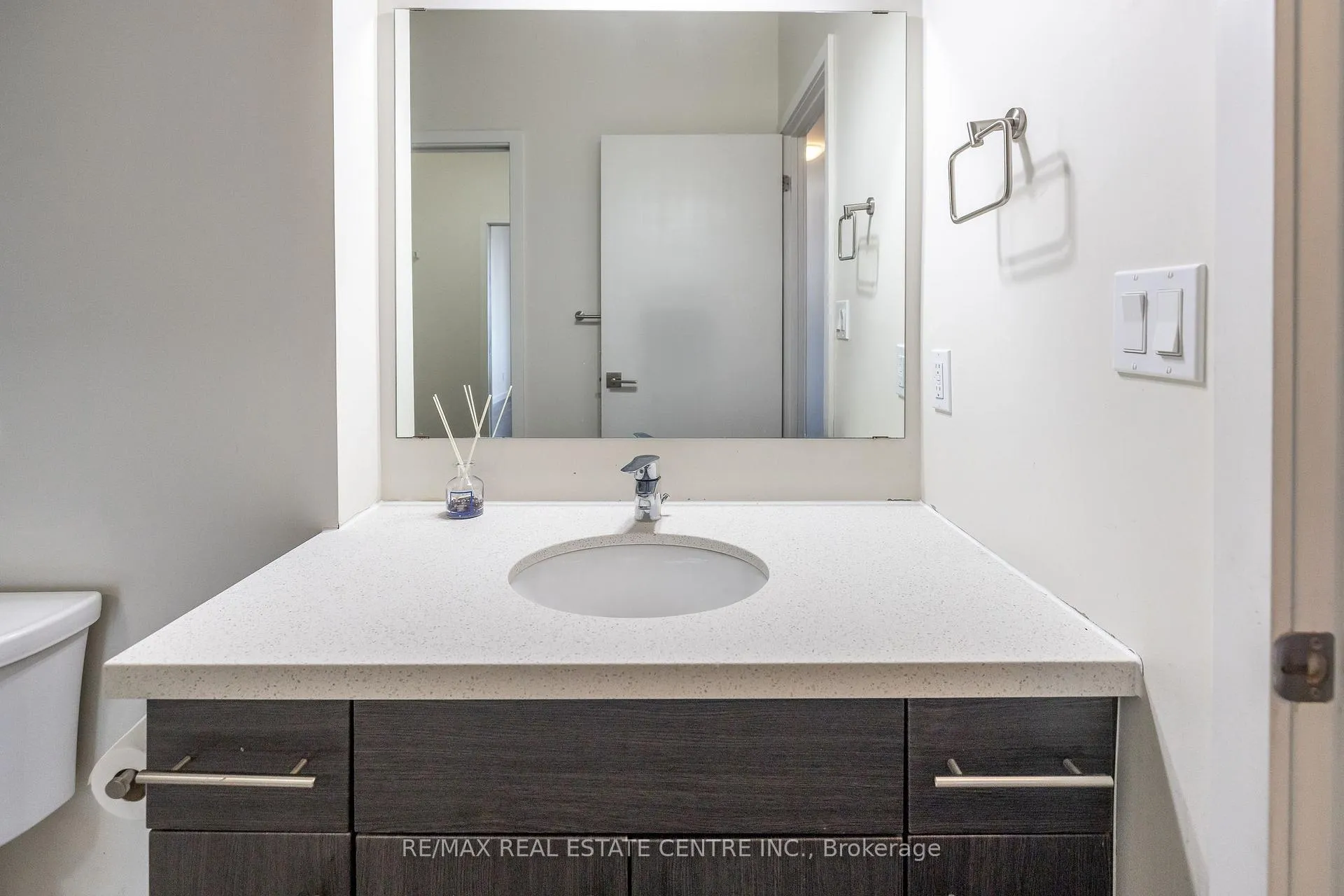 Photo 34 of Unit 412, 690 King Street W, Kitchener, KW Hospital — HOMEH