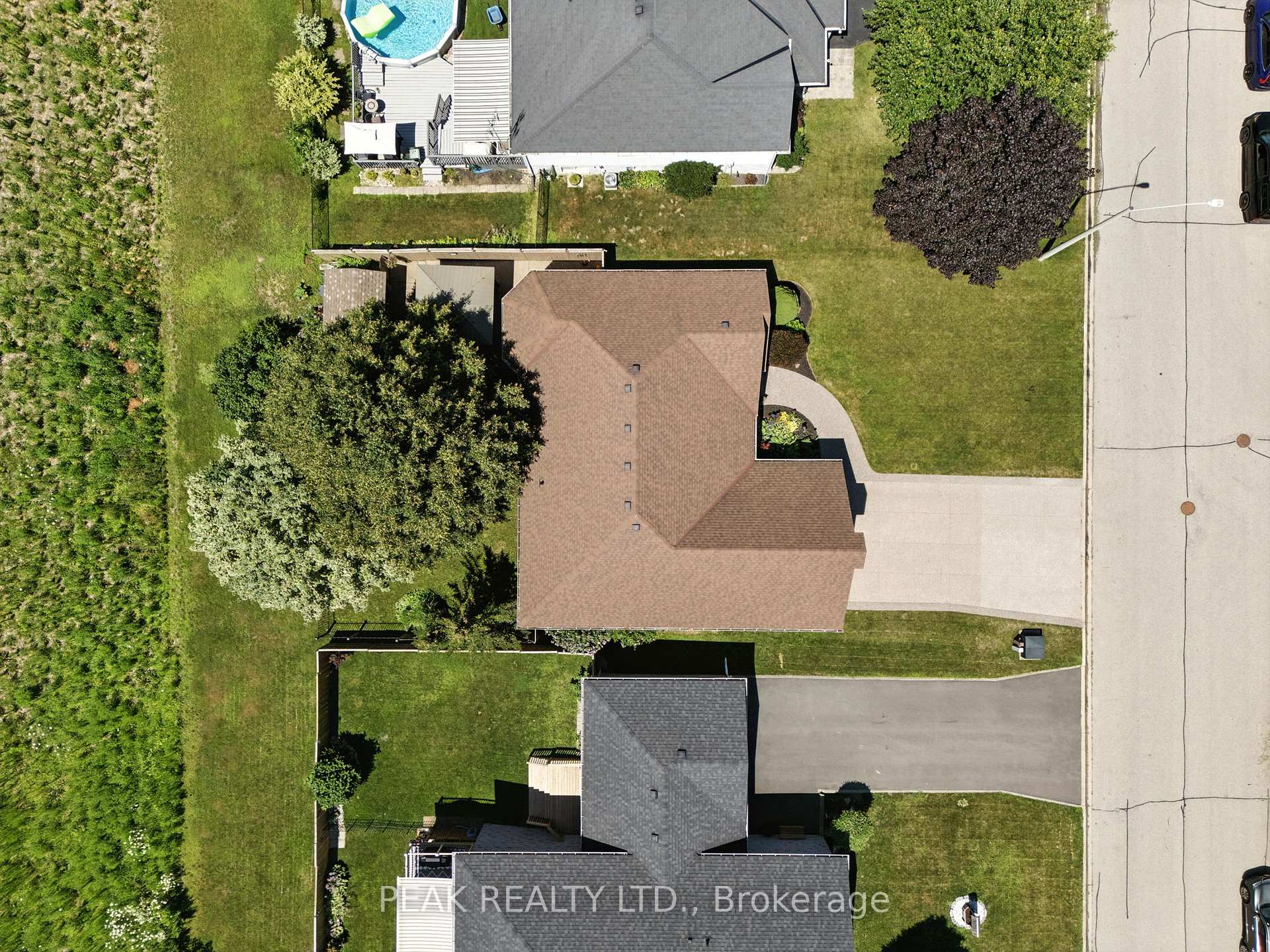 Photo 48 of 28 Macpherson Drive, Brant, Paris — HOMEH