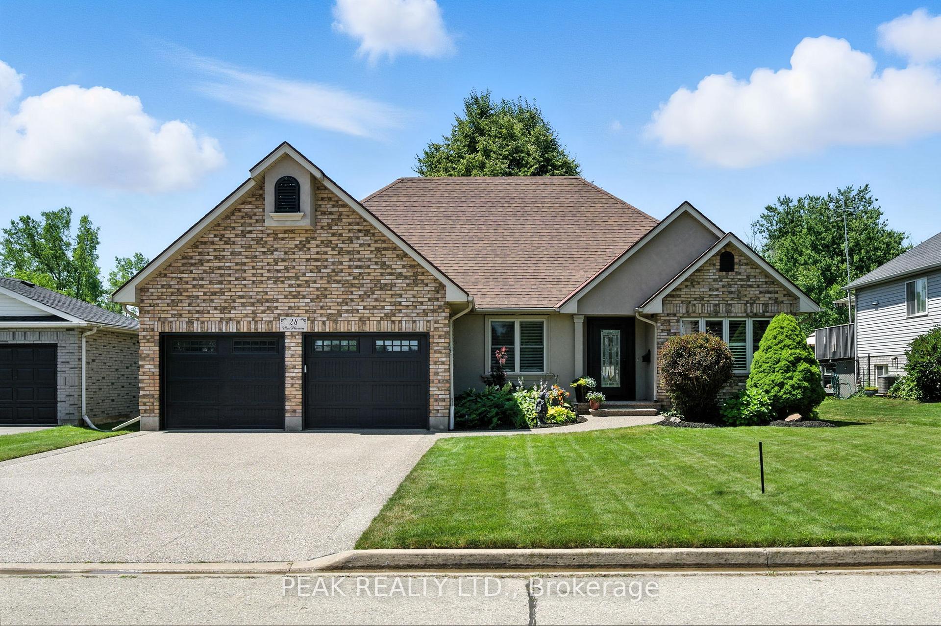 Photo 49 of 28 Macpherson Drive, Brant, Paris — HOMEH