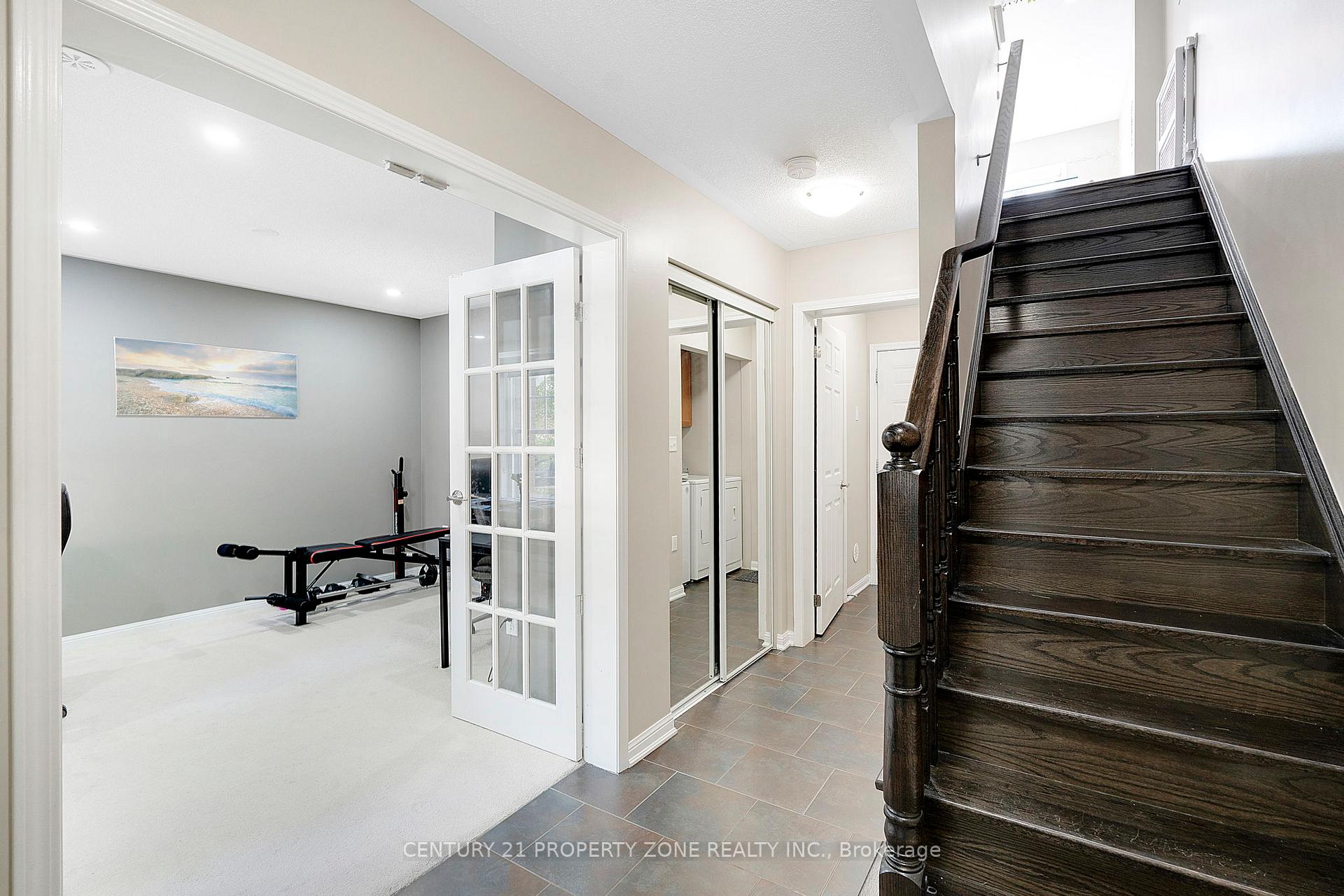 Photo 5 of 13 Portsdown Road, Brampton, Northwest Brampton — HOMEH