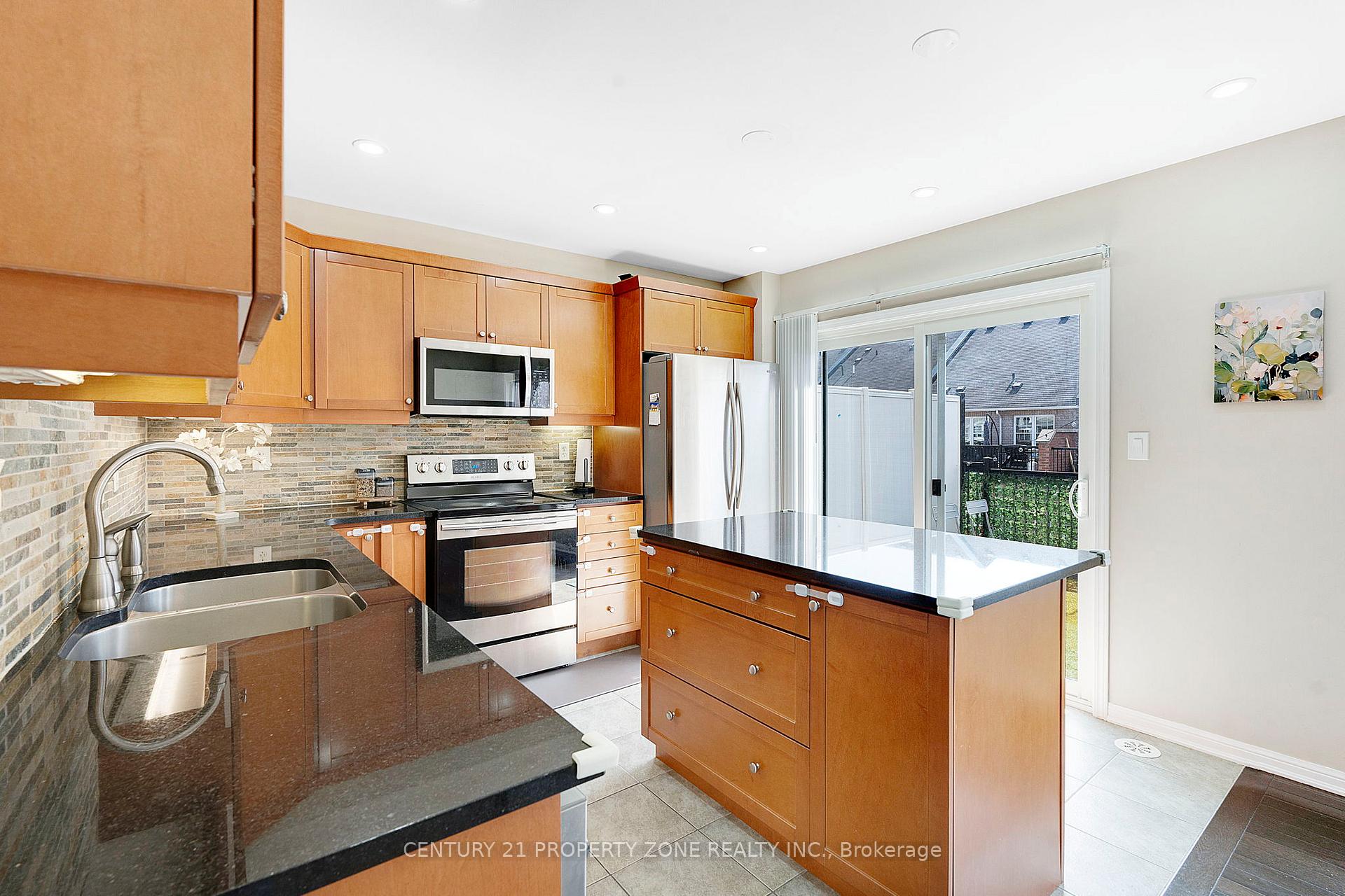 Photo 12 of 13 Portsdown Road, Brampton, Northwest Brampton — HOMEH