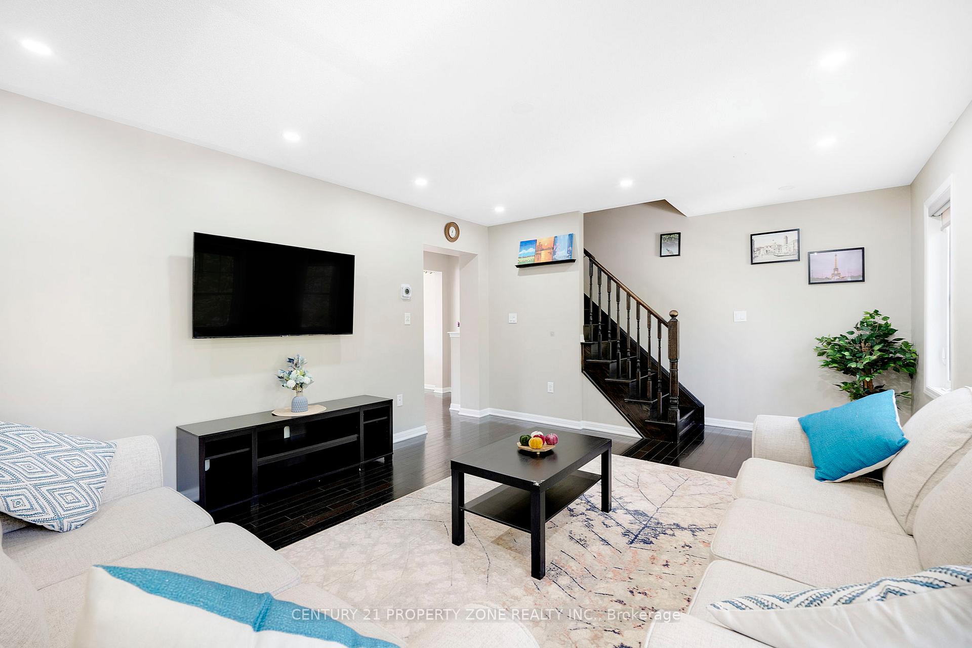 Photo 16 of 13 Portsdown Road, Brampton, Northwest Brampton — HOMEH
