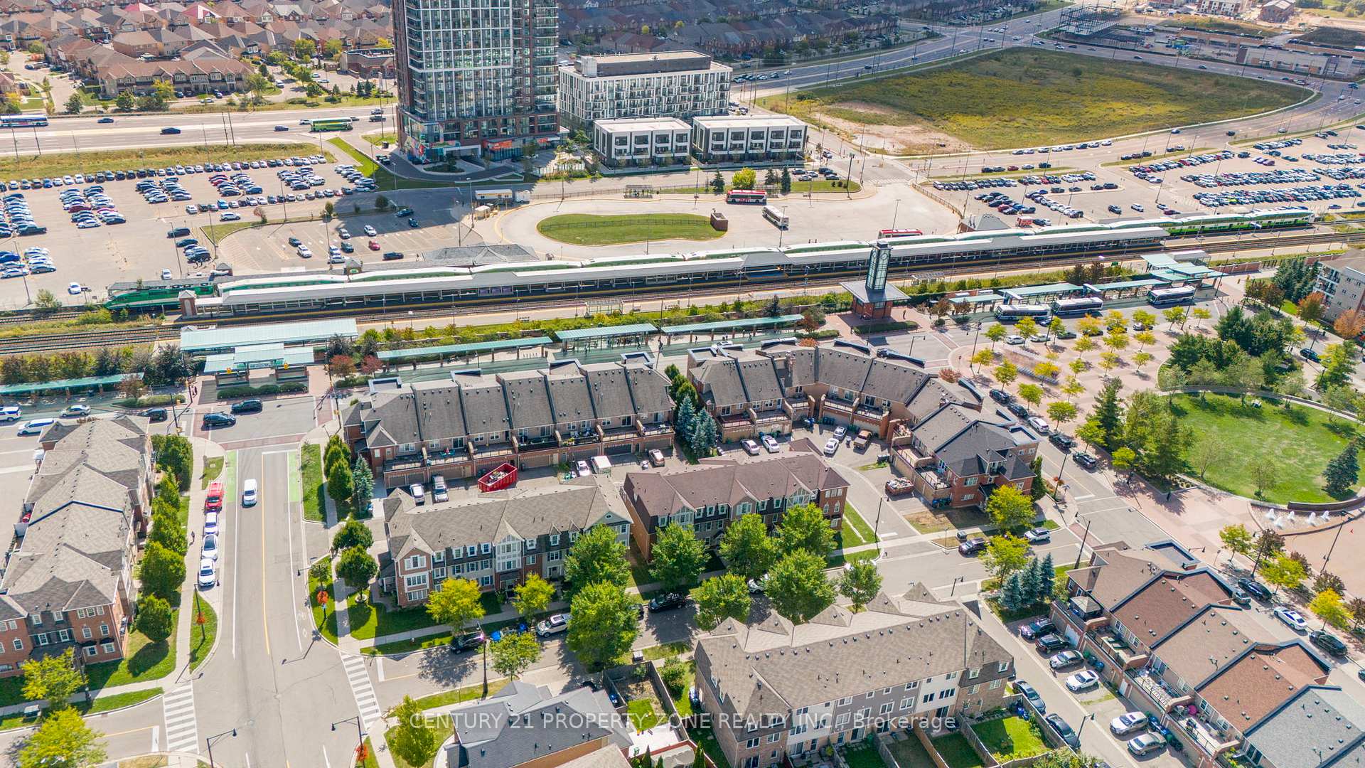 Photo 33 of 13 Portsdown Road, Brampton, Northwest Brampton — HOMEH