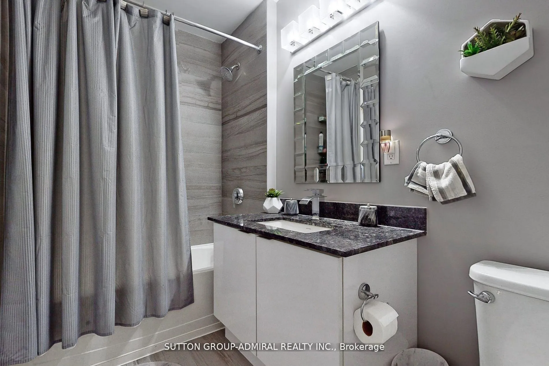 Photo 32 of Unit 605, 2910 Highway 7, Vaughan, Concord — HOMEH