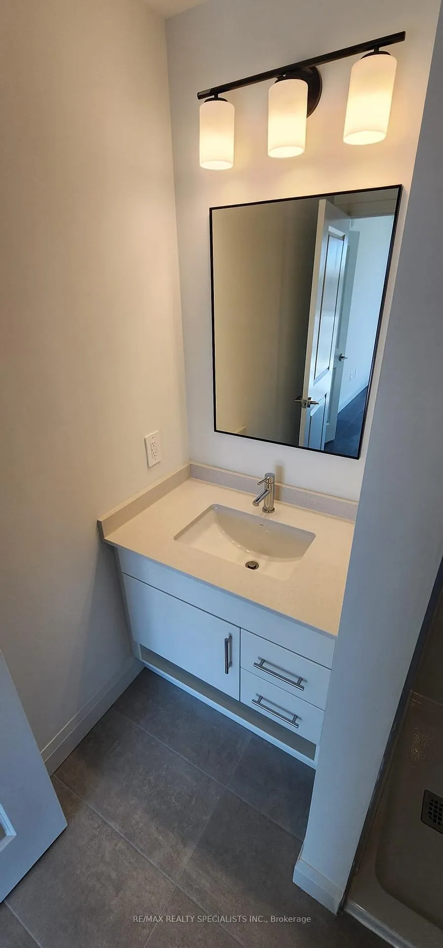 Photo 5 of Unit 310, 1333 Weber Street E, Kitchener — HOMEH