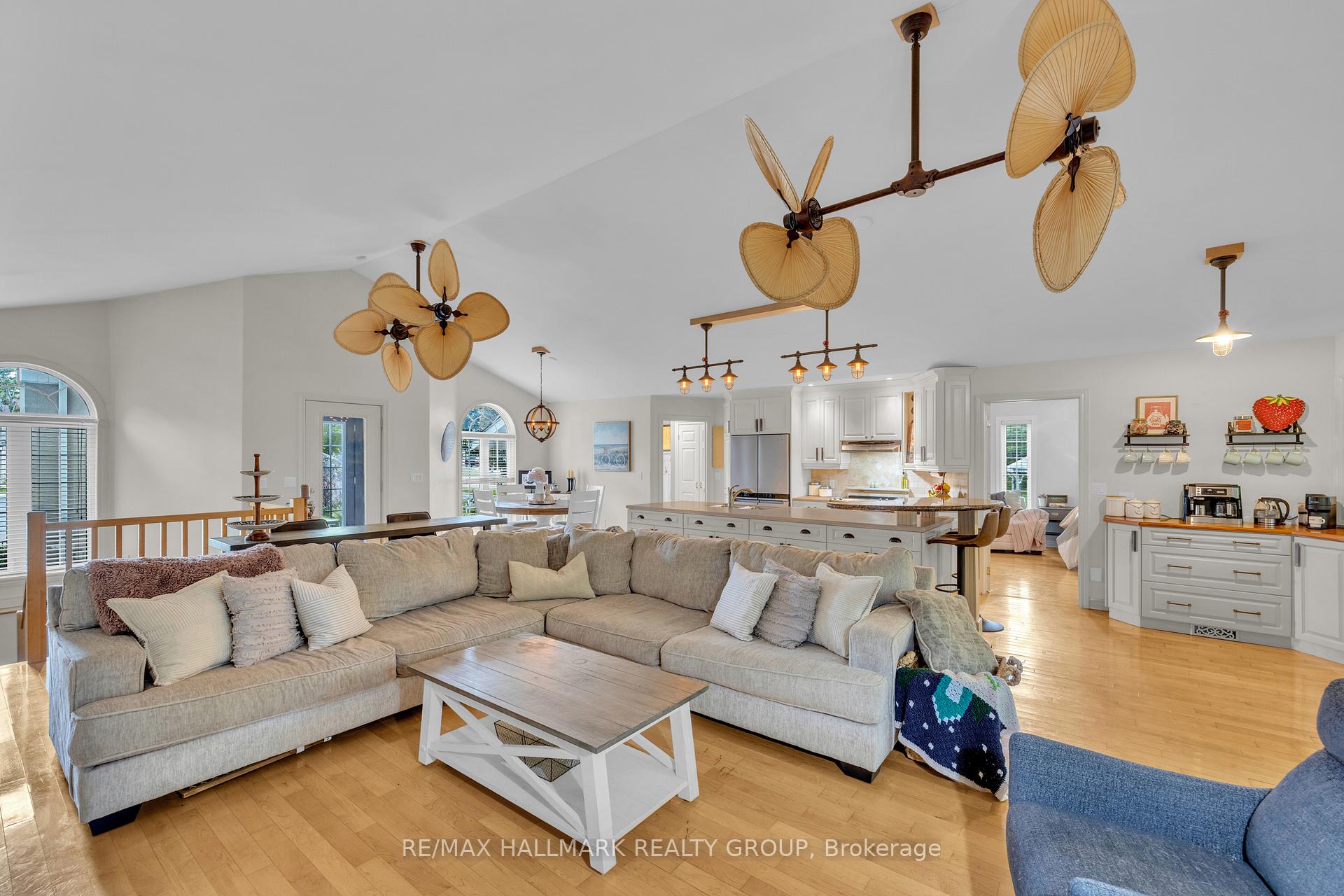 Photo 10 of 220 Garfield Street, Gananoque — HOMEH